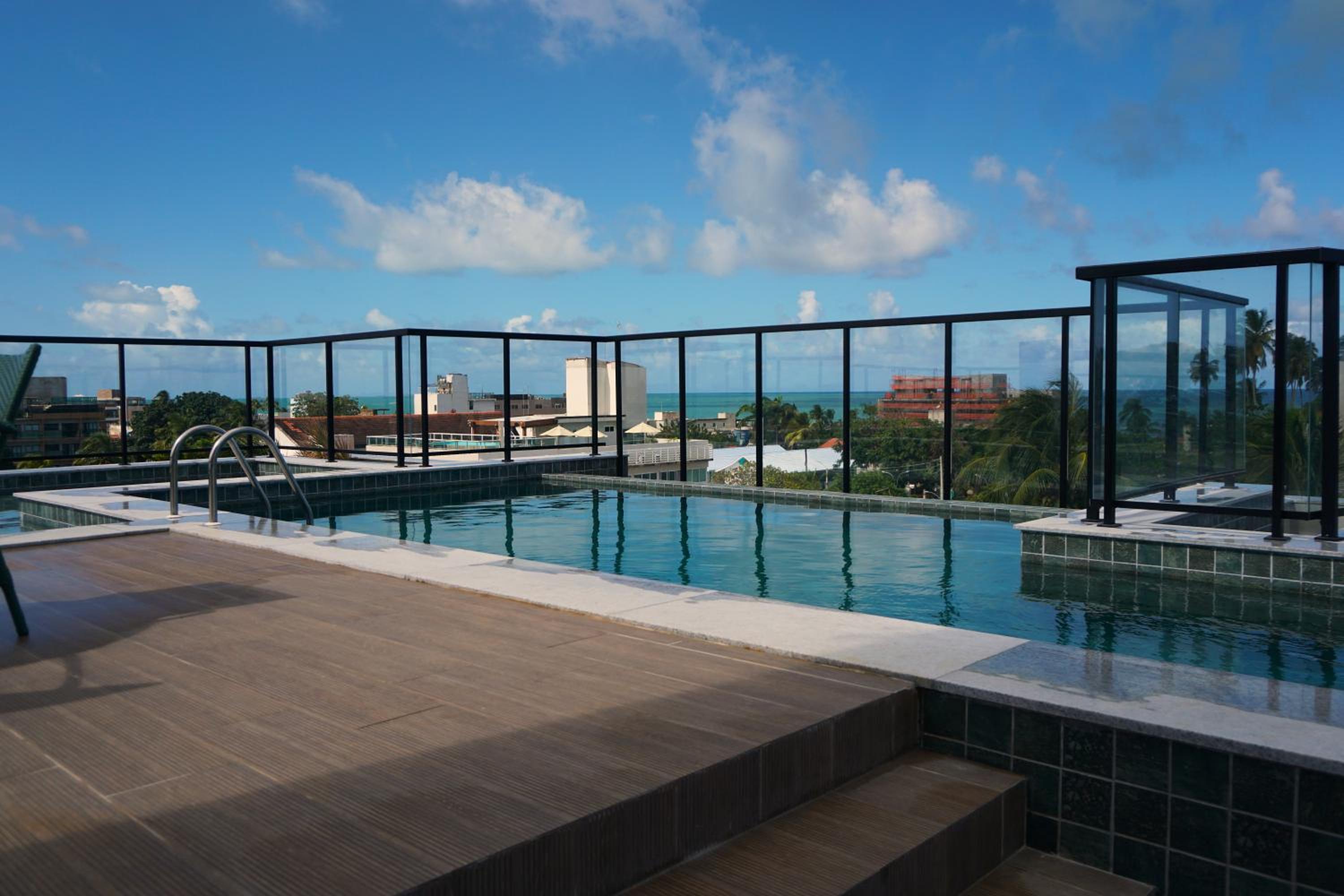 Premium Central 4mim a pé da praia flat completo climatizado