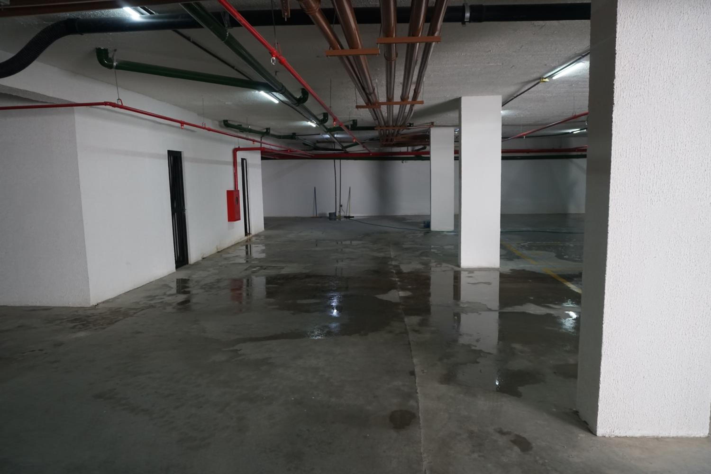 Premium Central 4mim a pé da praia flat completo climatizado