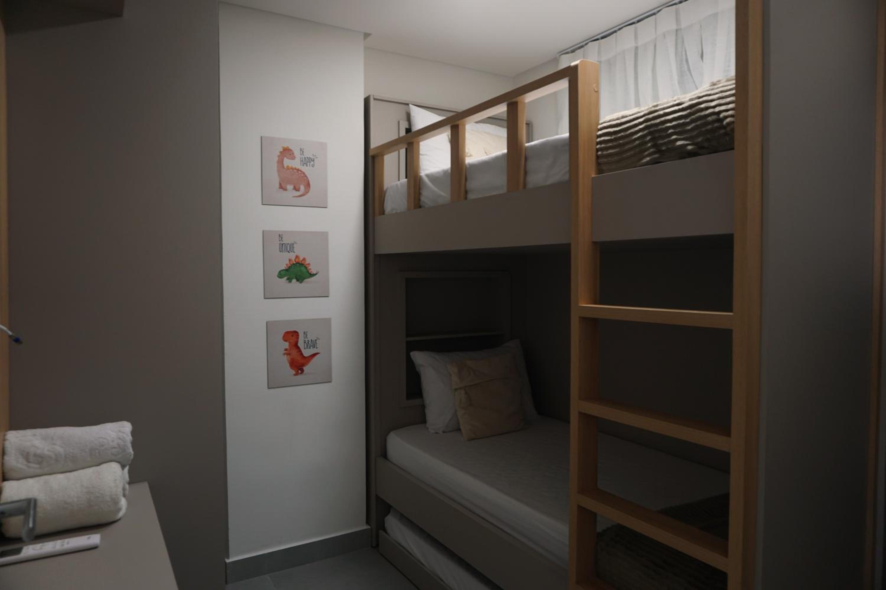 Premium Central 4mim a pé da praia flat completo climatizado