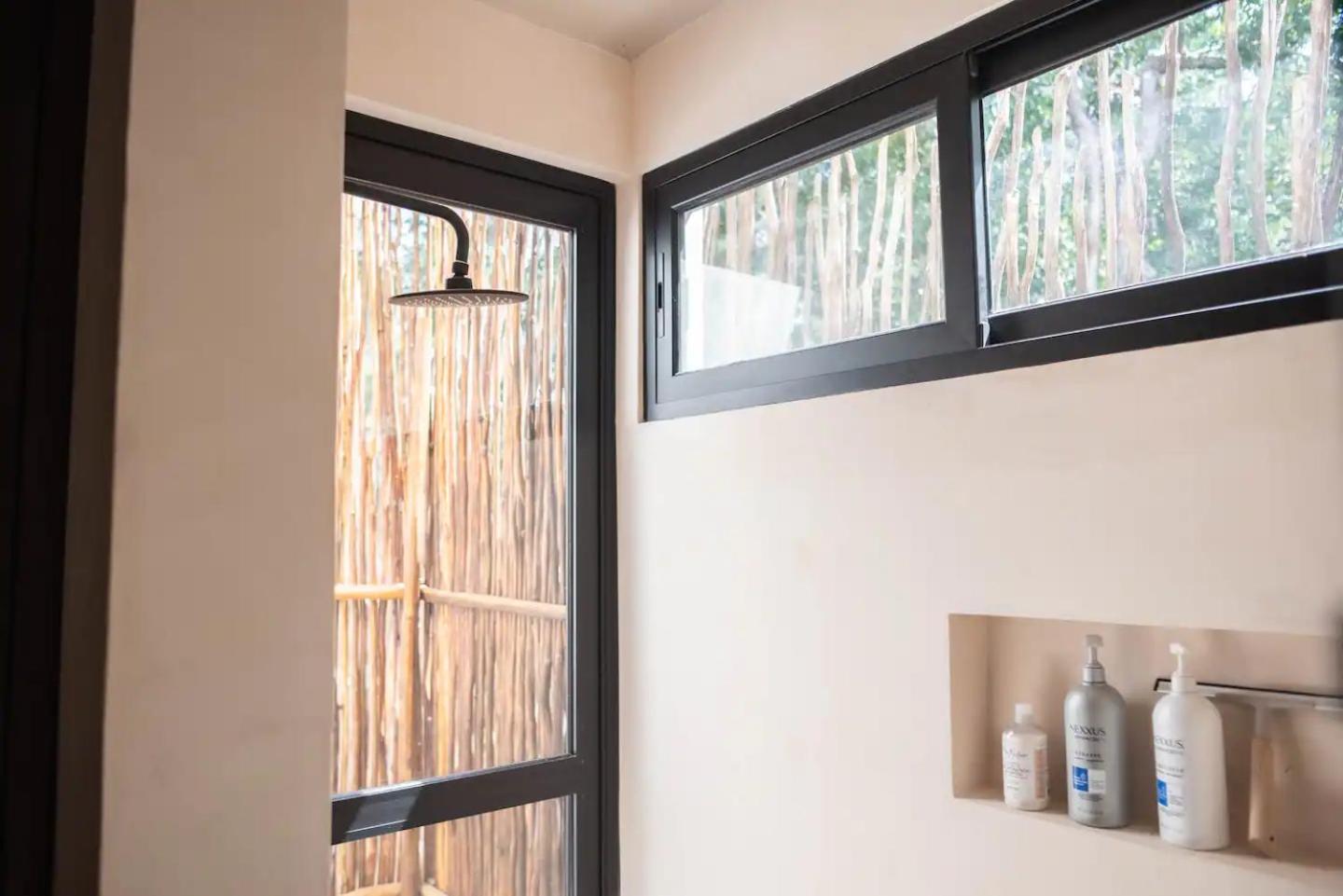 BT Homes - Tulum - Selva Holistika con Piscina Privada