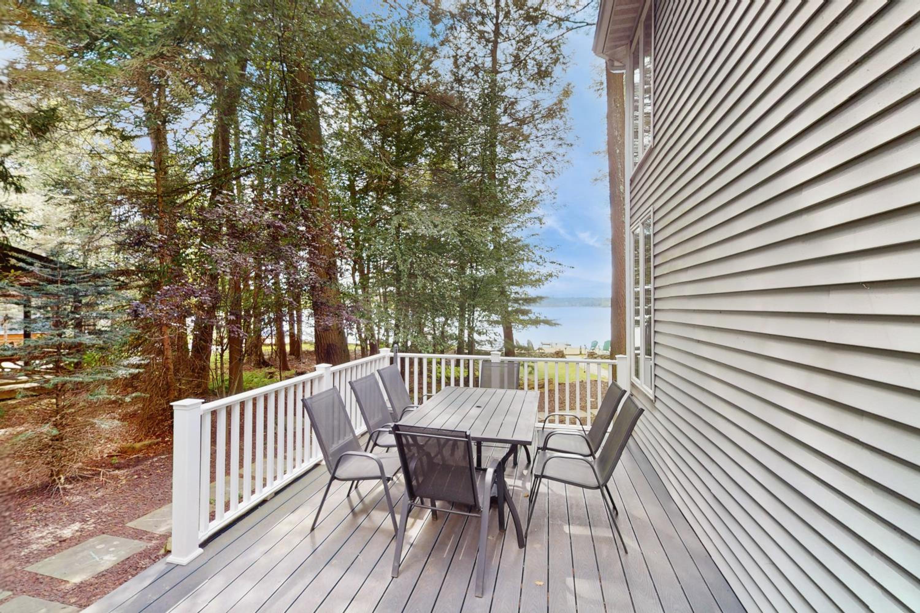 Beach and Dock! Group-Friendly Albrightsville Gem