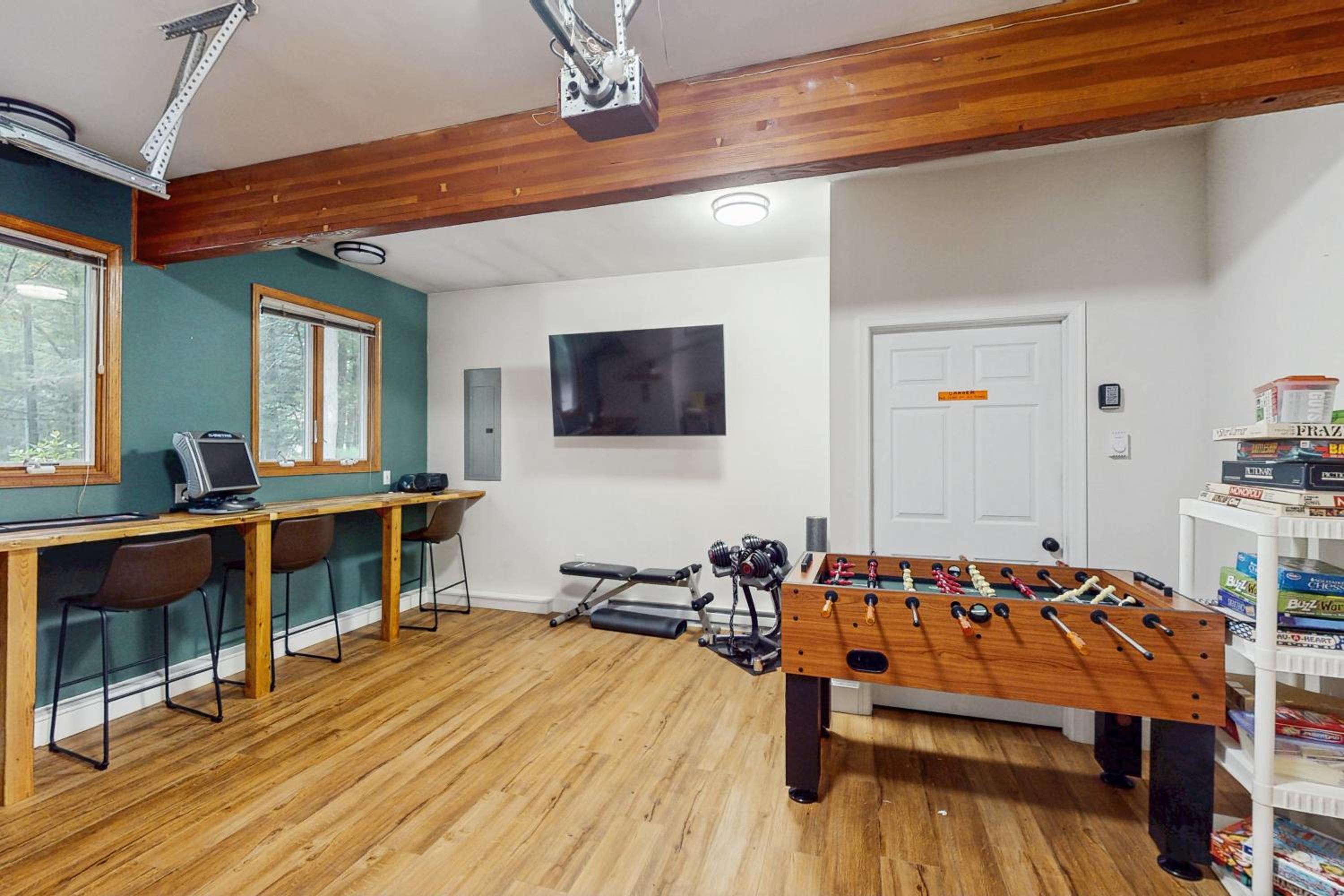 Beach and Dock! Group-Friendly Albrightsville Gem