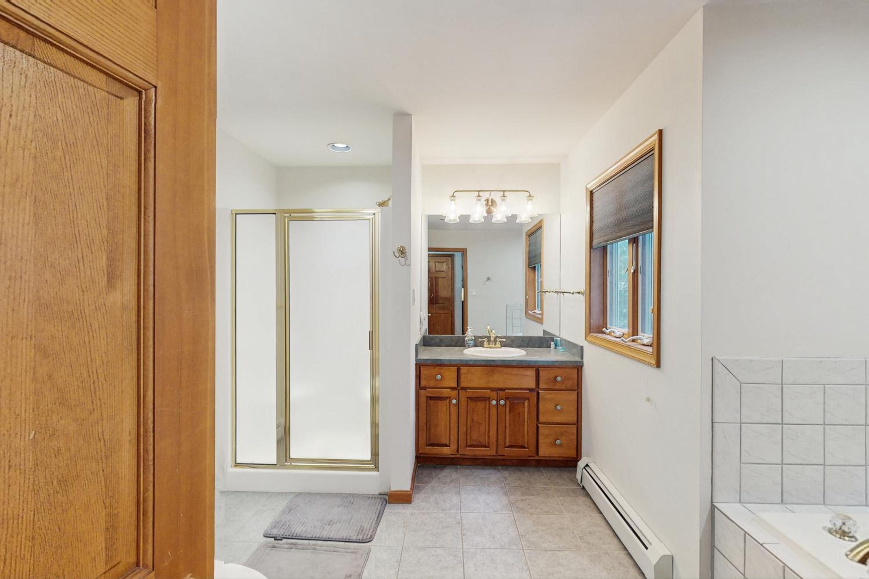 Beach and Dock! Group-Friendly Albrightsville Gem