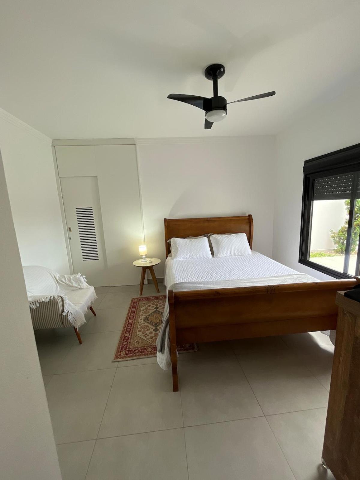 Linda Casa with pool 5 minutes from the airport