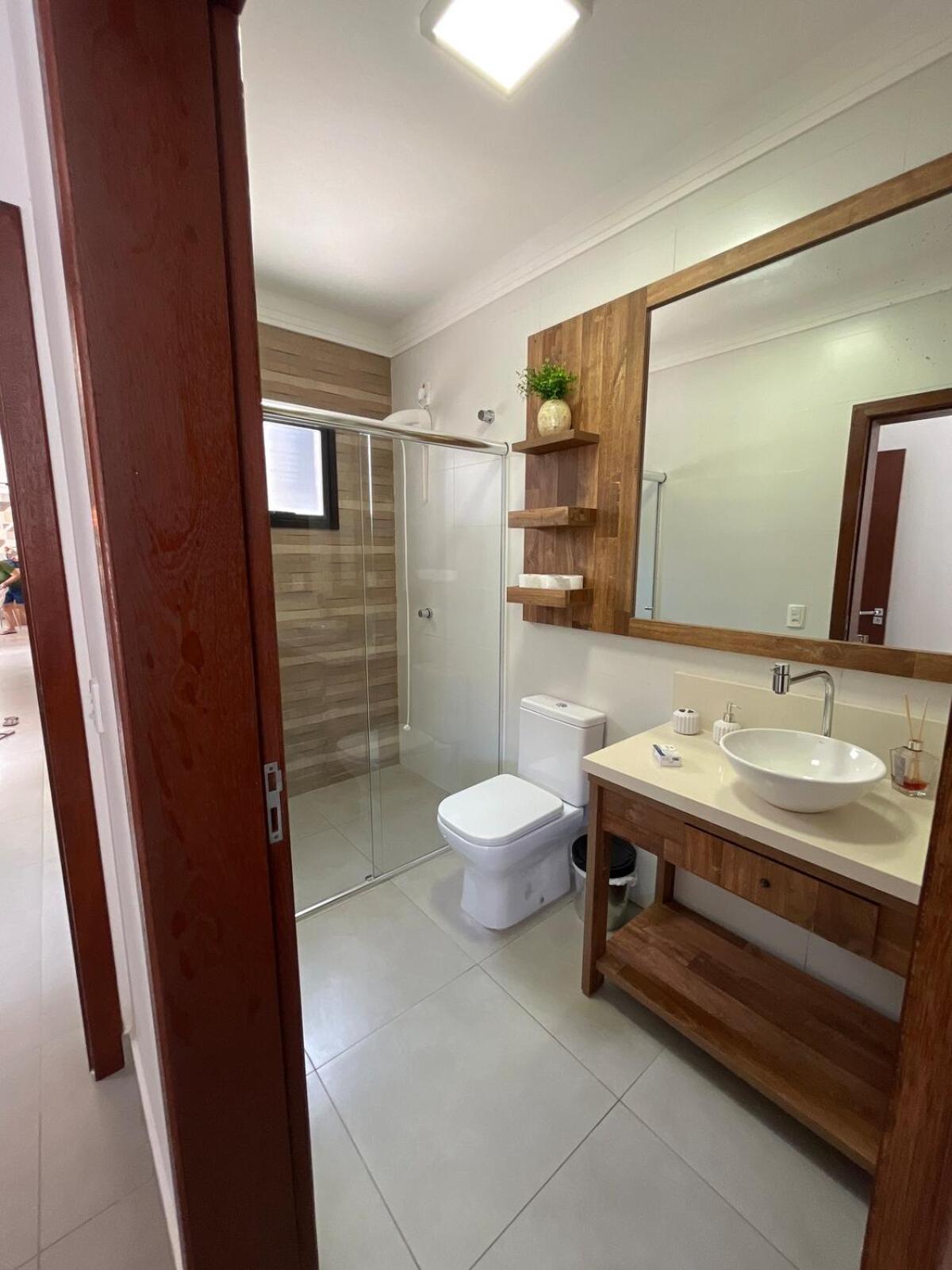 Linda Casa with pool 5 minutes from the airport