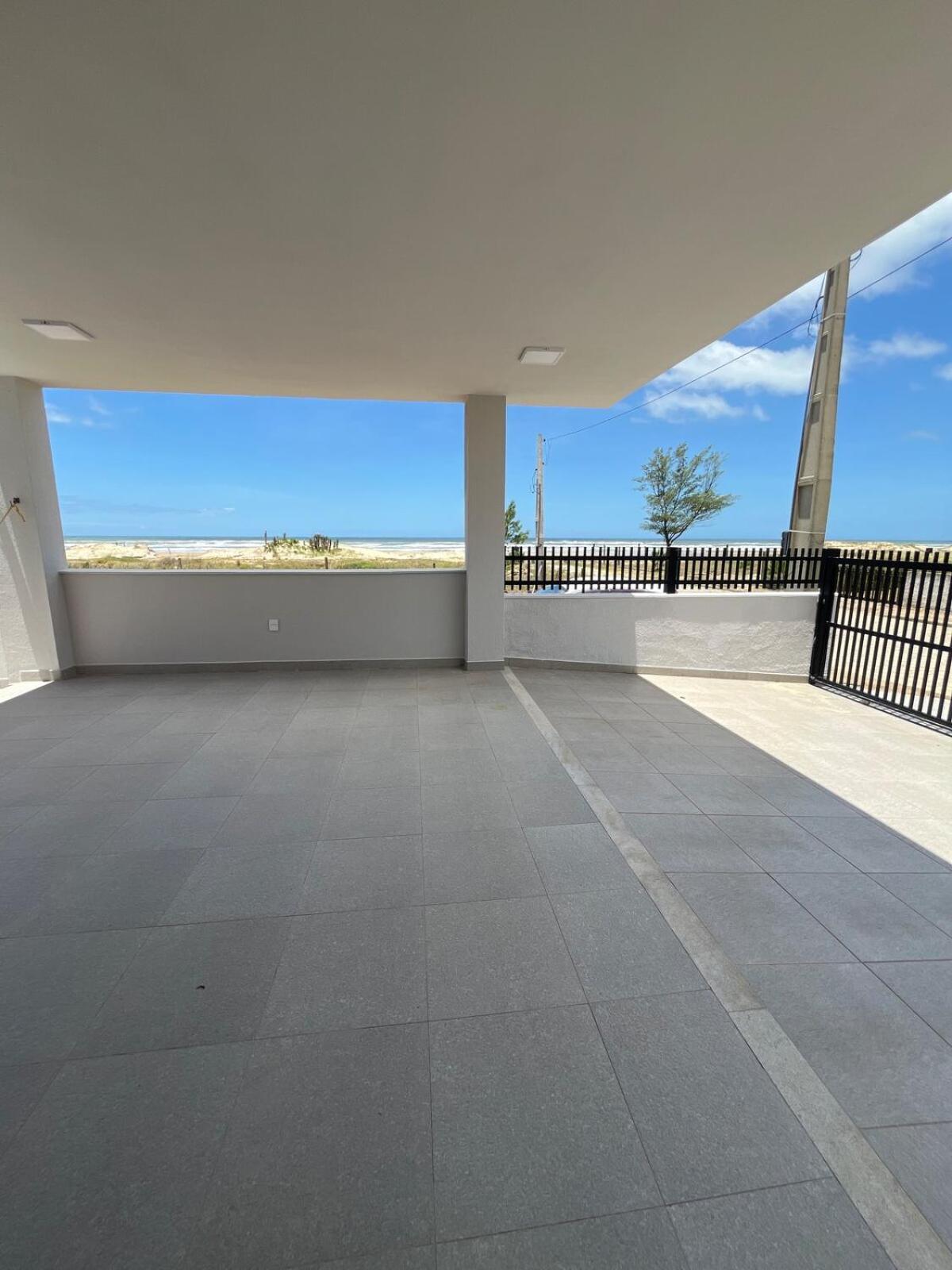 Linda Casa with pool 5 minutes from the airport
