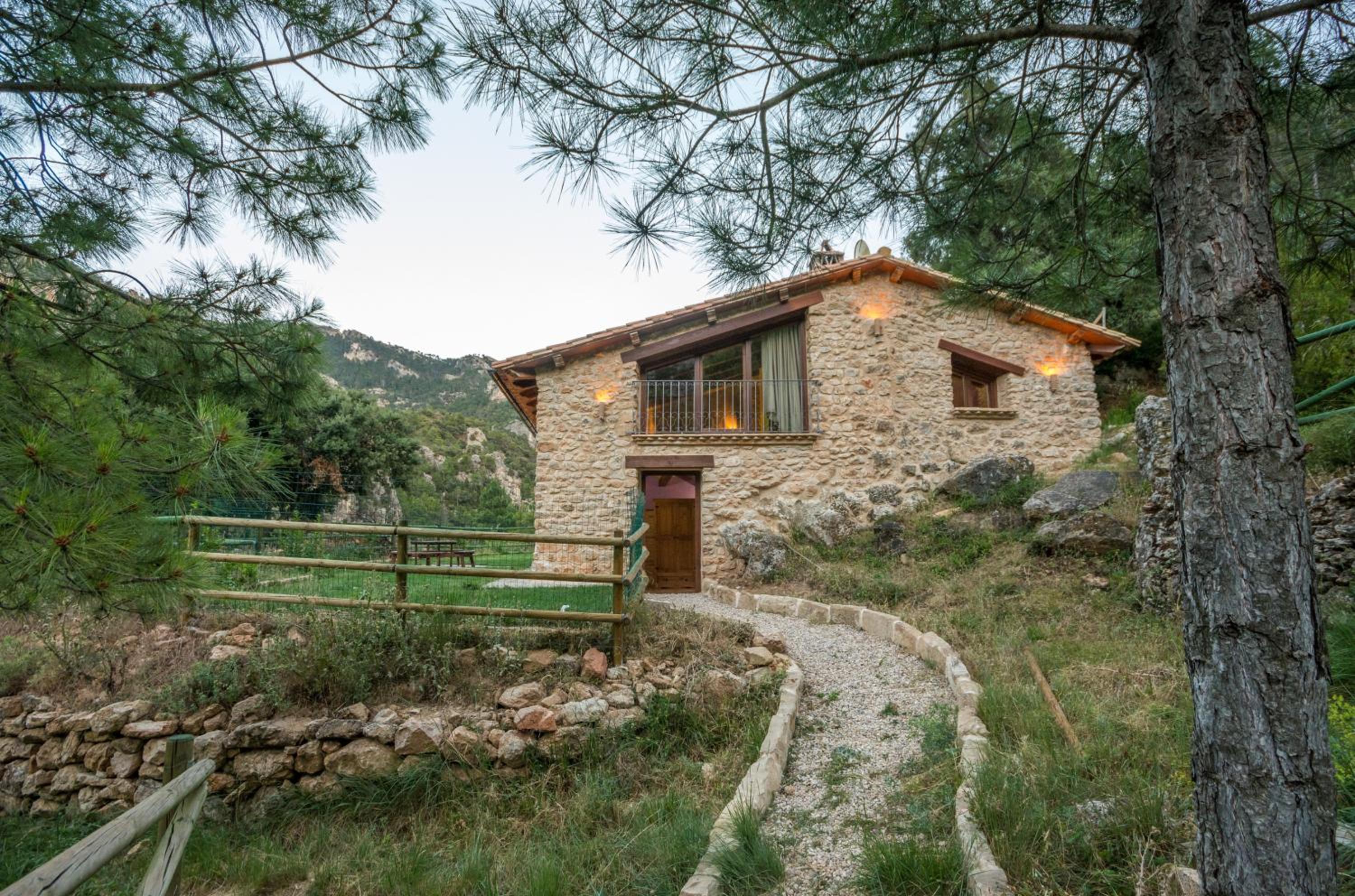 Mas De Rogelio view 3