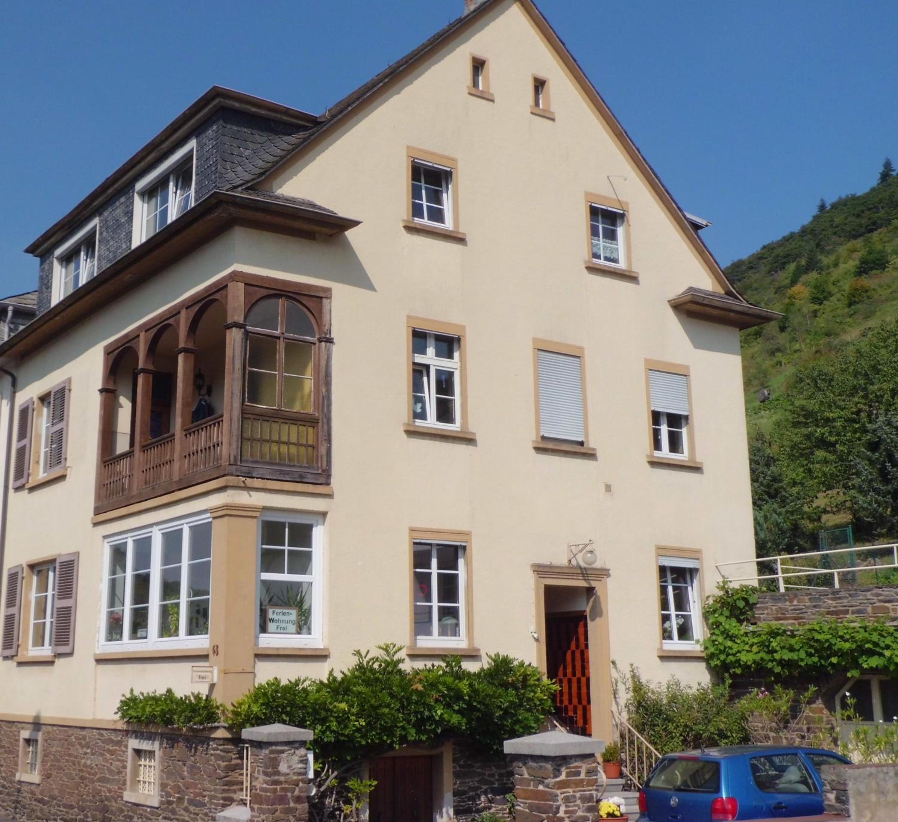 Ferienwohnung Burgenblick view 2