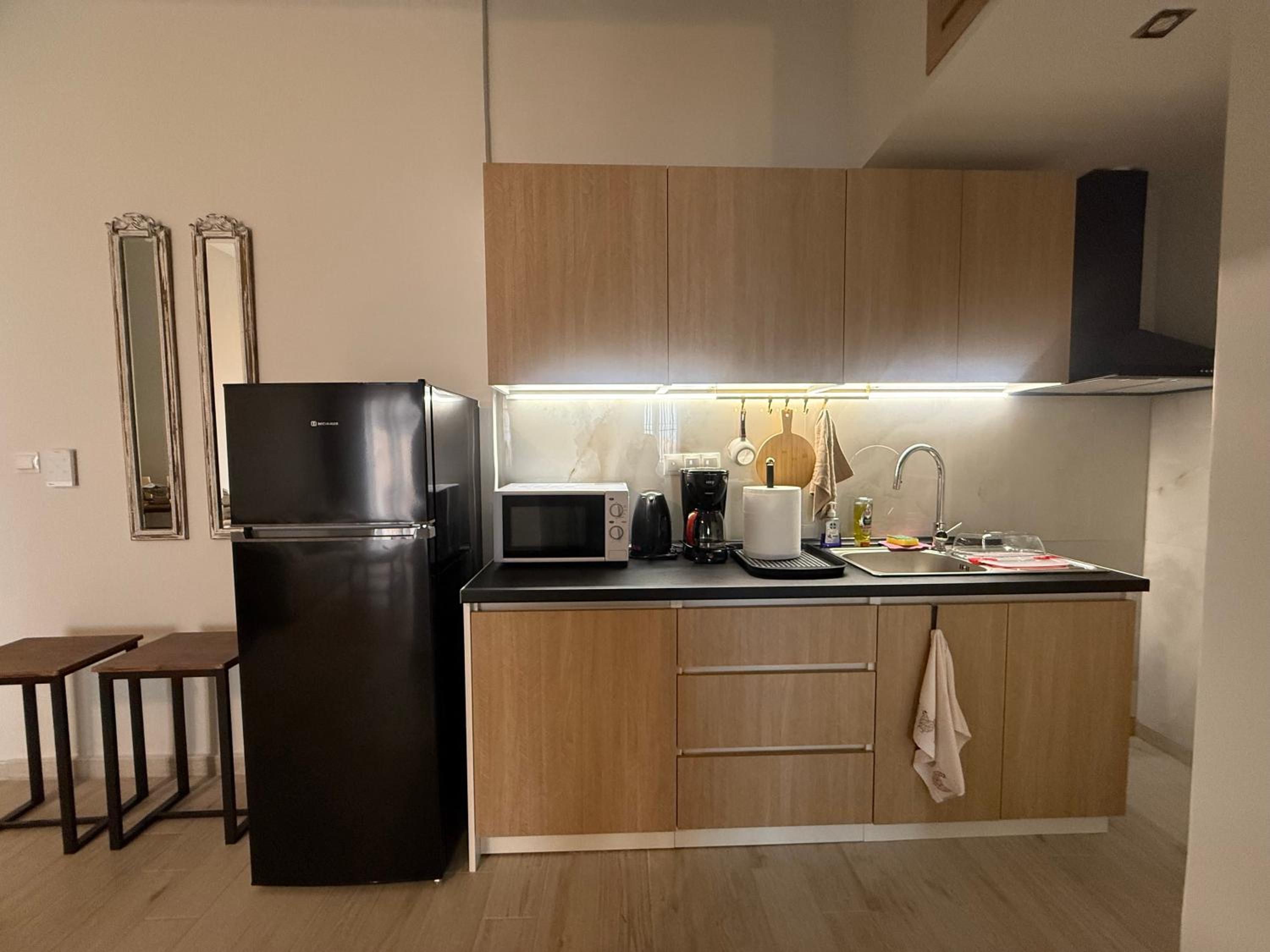 A bright flat with garden, a private urban oasis in Athens