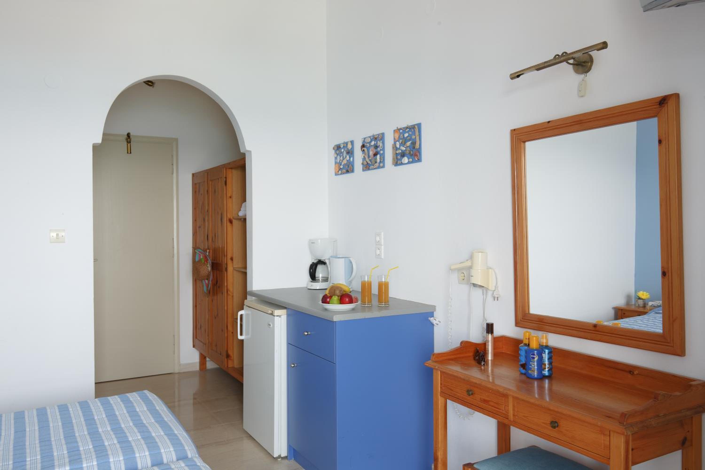 Flisvos Rooms view 5