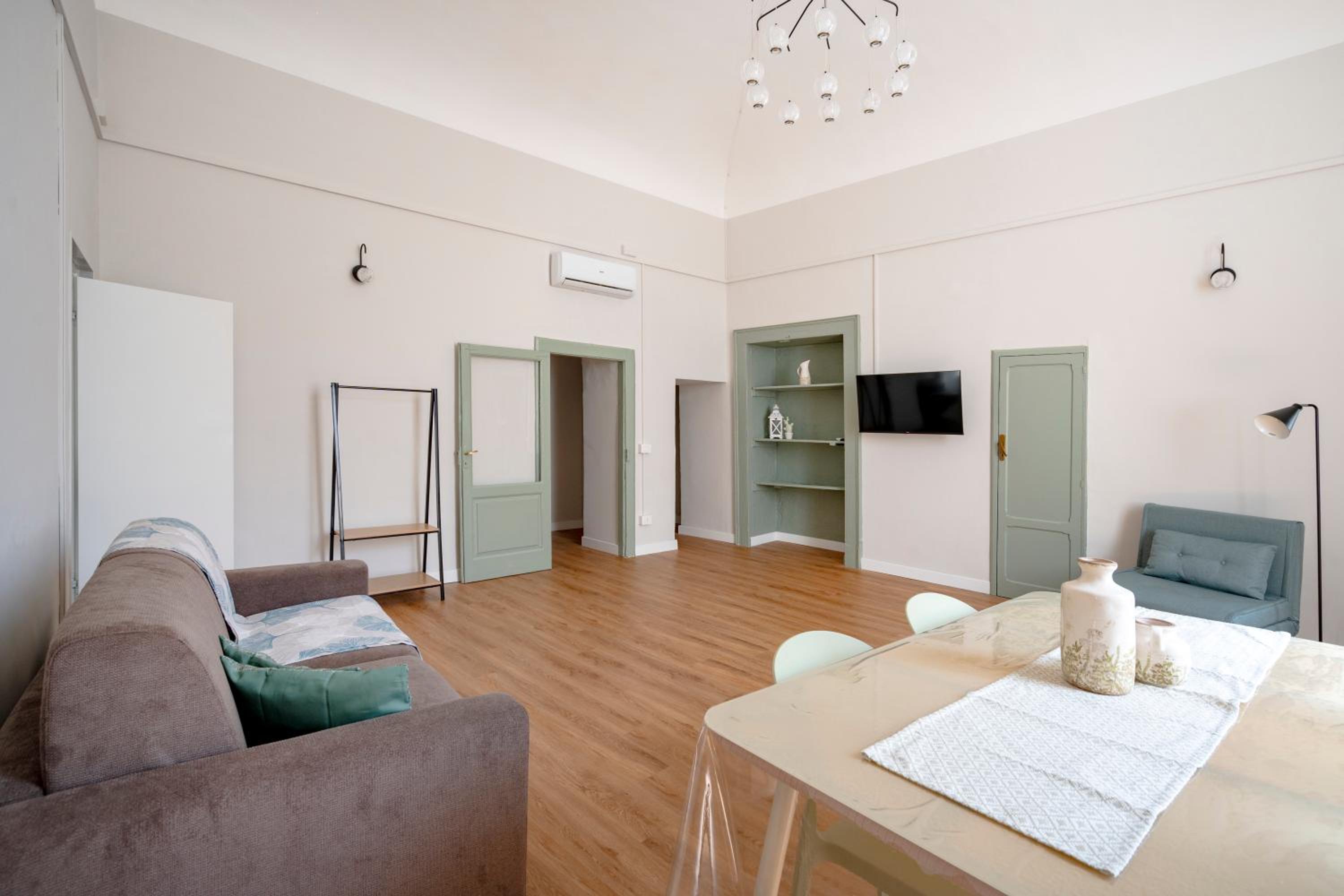 Old Town Charm & Relax – GiuGa’s Home
