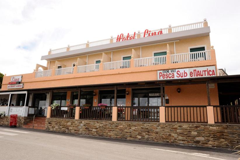 Hotel Lina Hotel - Image 1