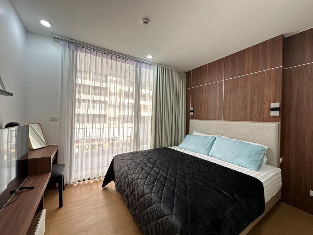 6th Avenue Sukhumvit BKK Two Bedrooms BTS Asok Nana MRT Sukhumvit