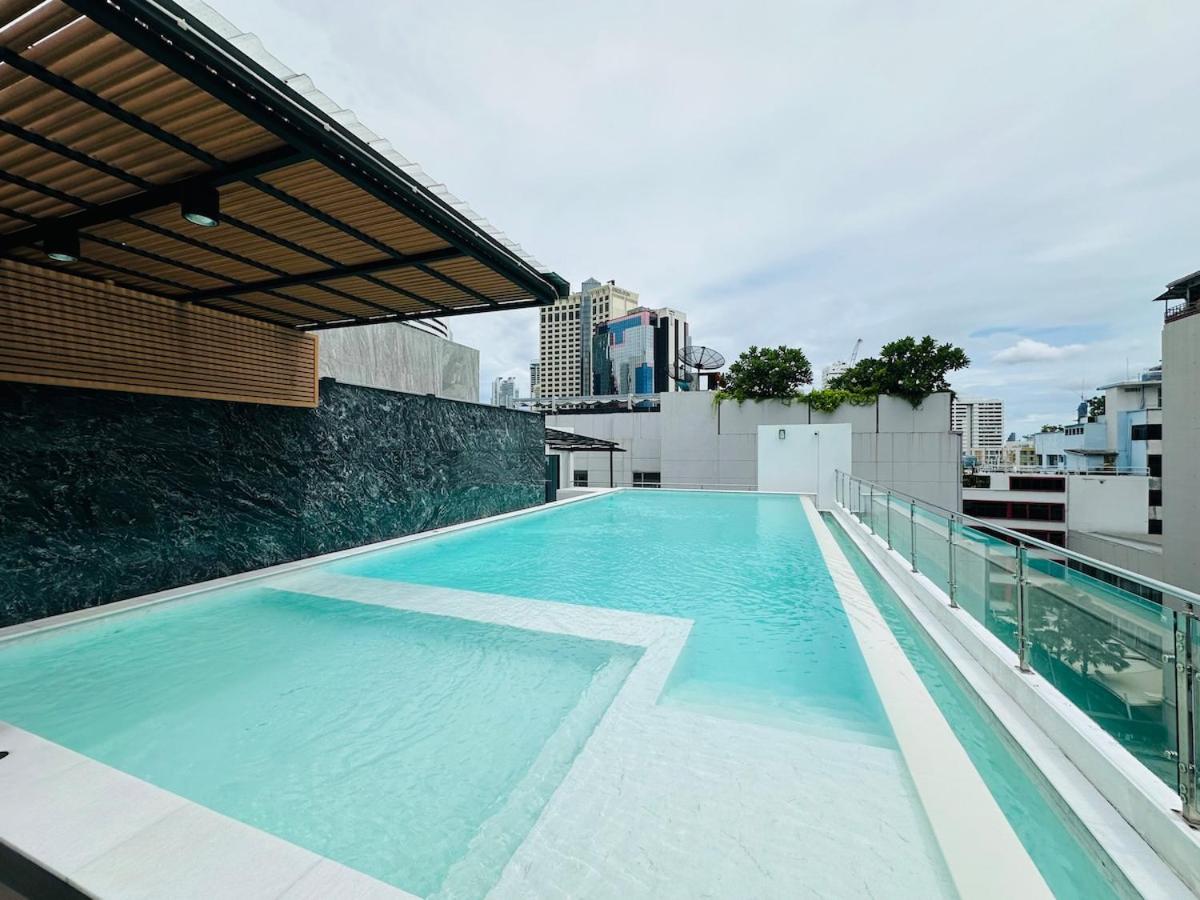 6th Avenue Sukhumvit BKK Two Bedrooms BTS Asok Nana MRT Sukhumvit