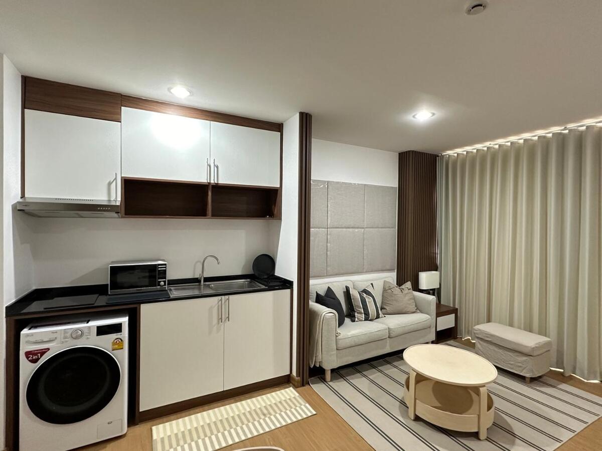 6th Avenue Sukhumvit BKK Two Bedrooms BTS Asok Nana MRT Sukhumvit