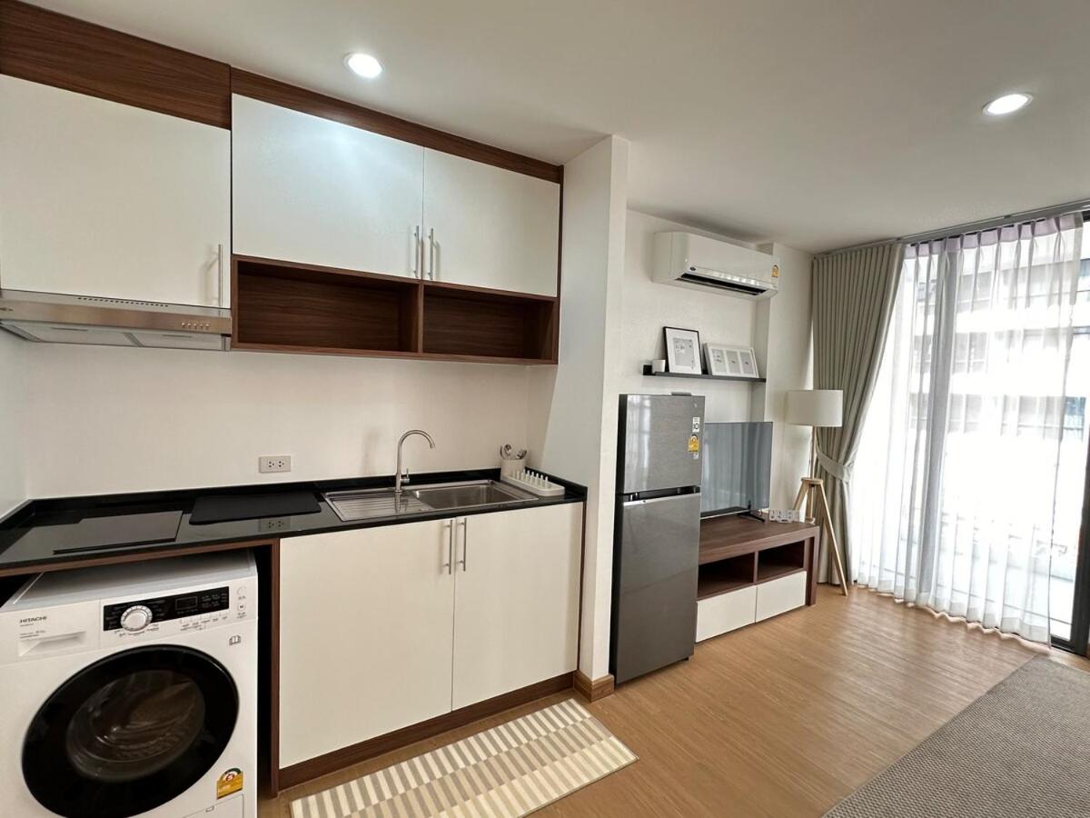 6th Avenue Sukhumvit BKK Two Bedrooms BTS Asok Nana MRT Sukhumvit