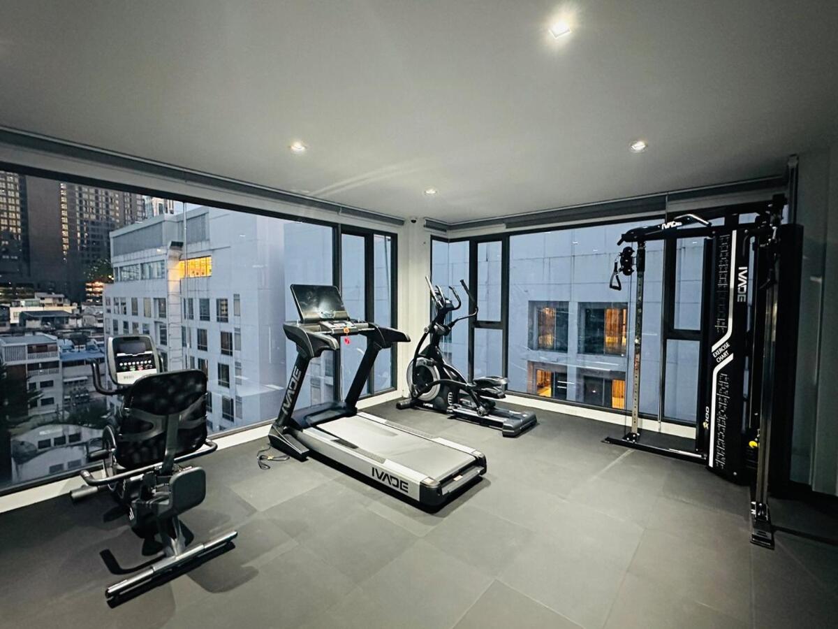 6th Avenue Sukhumvit BKK Two Bedrooms BTS Asok Nana MRT Sukhumvit
