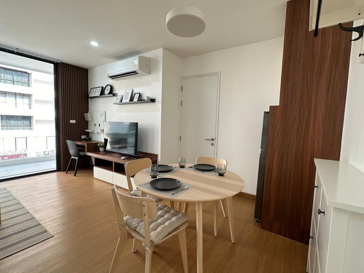 6th Avenue Sukhumvit BKK Two Bedrooms BTS Asok Nana MRT Sukhumvit