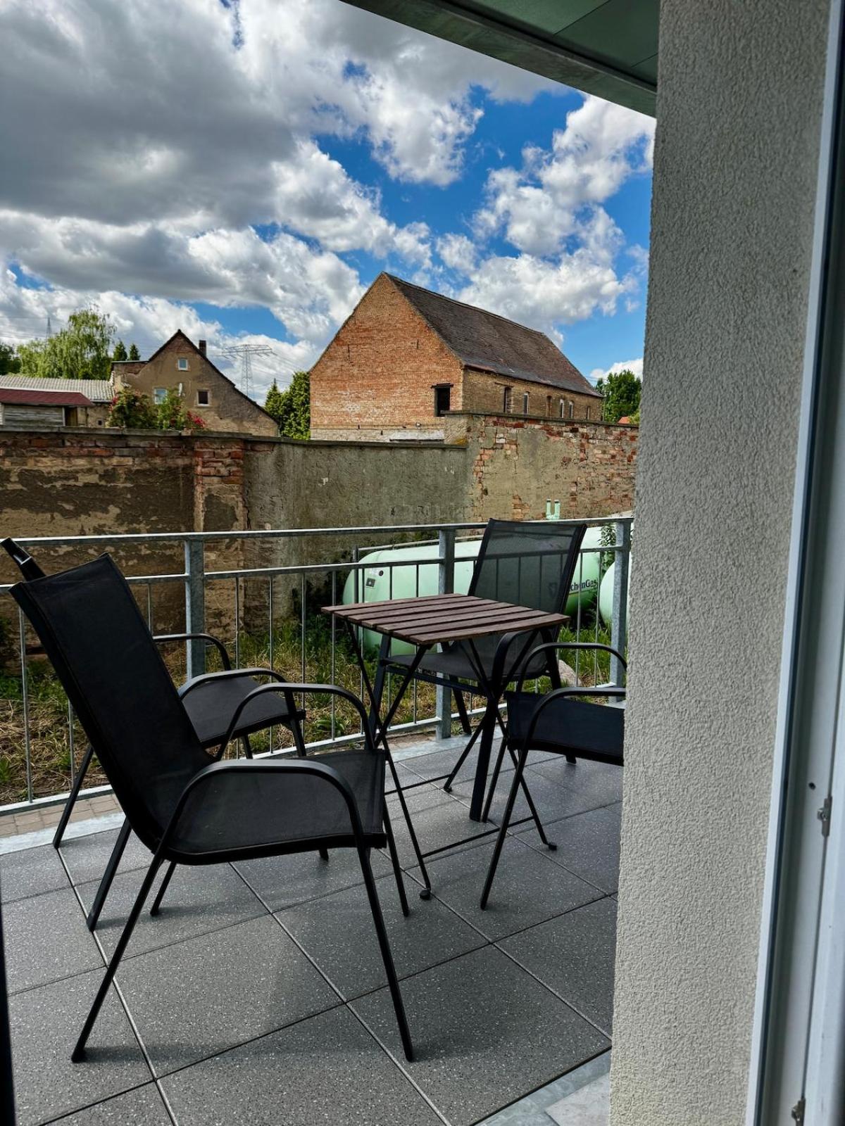 Premium Quartier - Modernes Apartment, 2 Schlafzimmer, WLAN, Parken, Küche