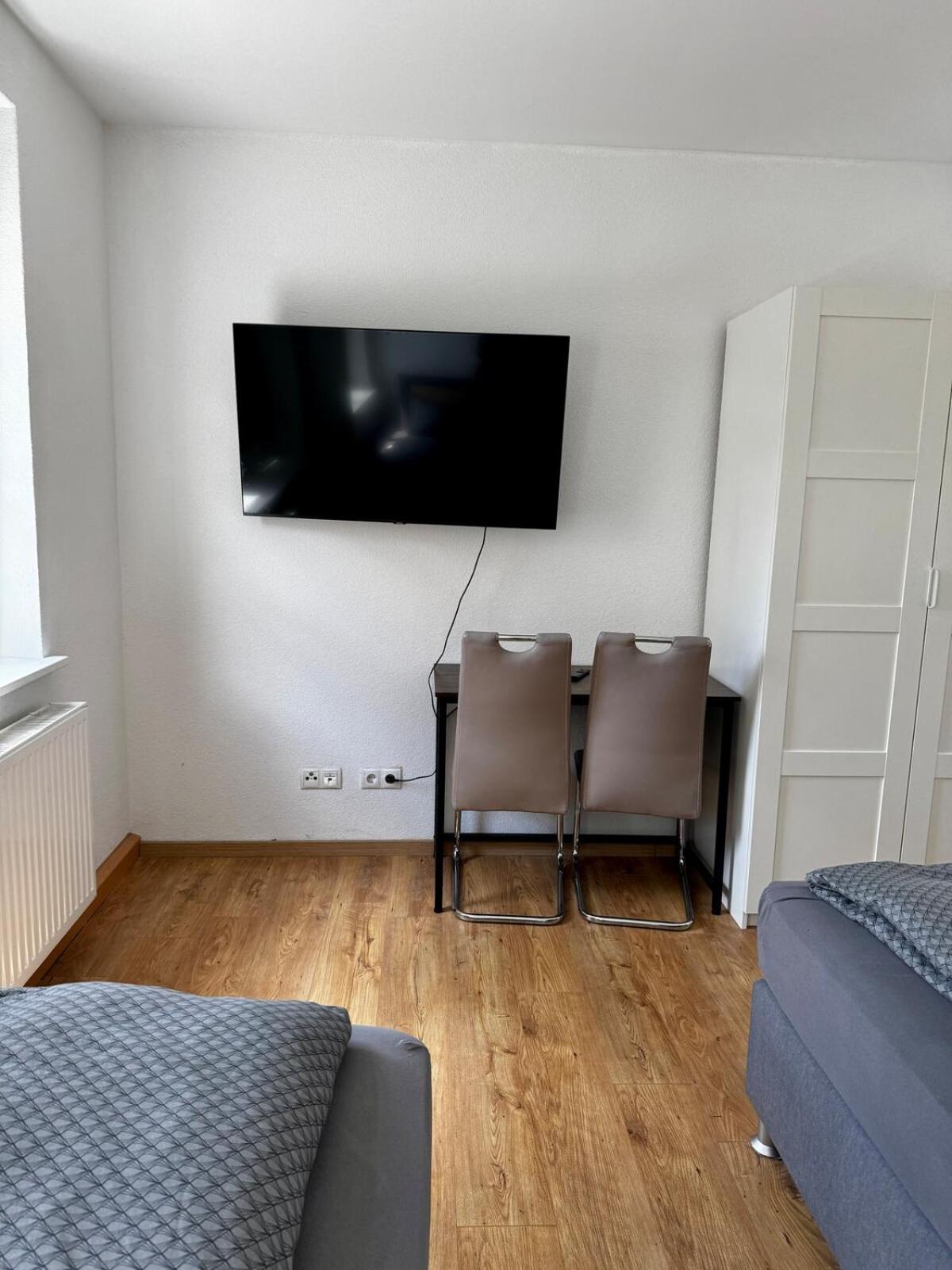 Premium Quartier - Modernes Apartment, 2 Schlafzimmer, WLAN, Parken, Küche