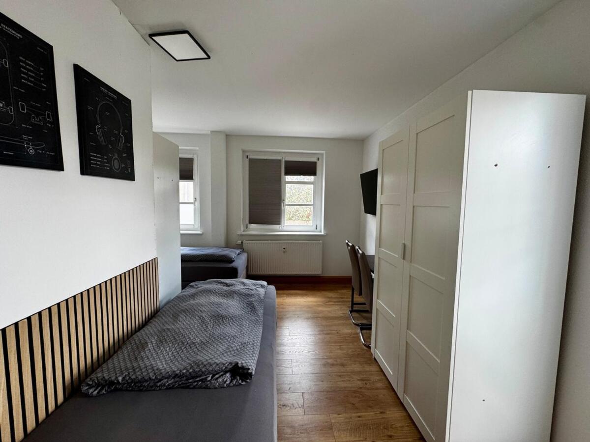 Premium Quartier - Modernes Apartment, 2 Schlafzimmer, WLAN, Parken, Küche