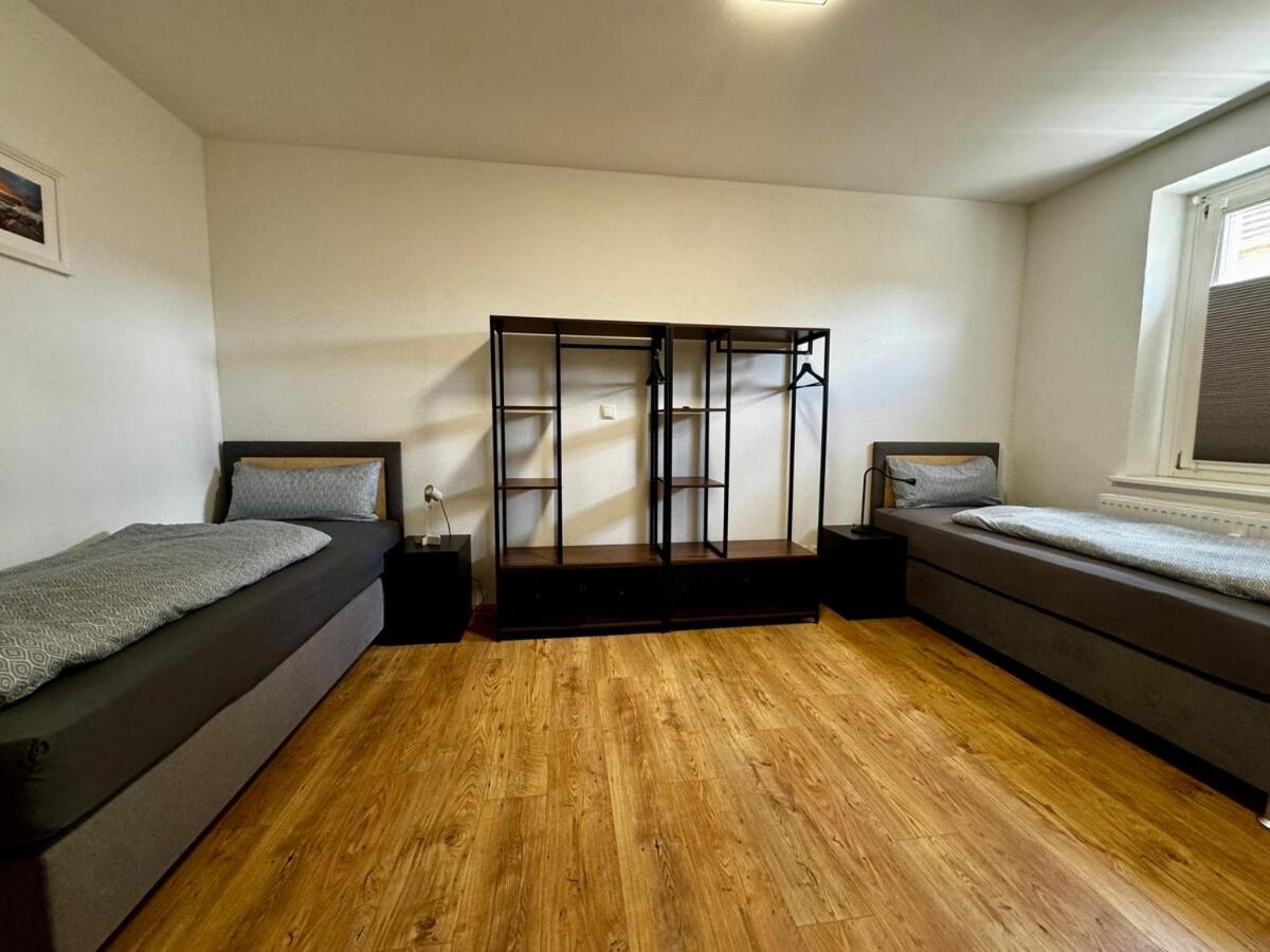 Premium Quartier - Modernes Apartment, 2 Schlafzimmer, WLAN, Parken, Küche