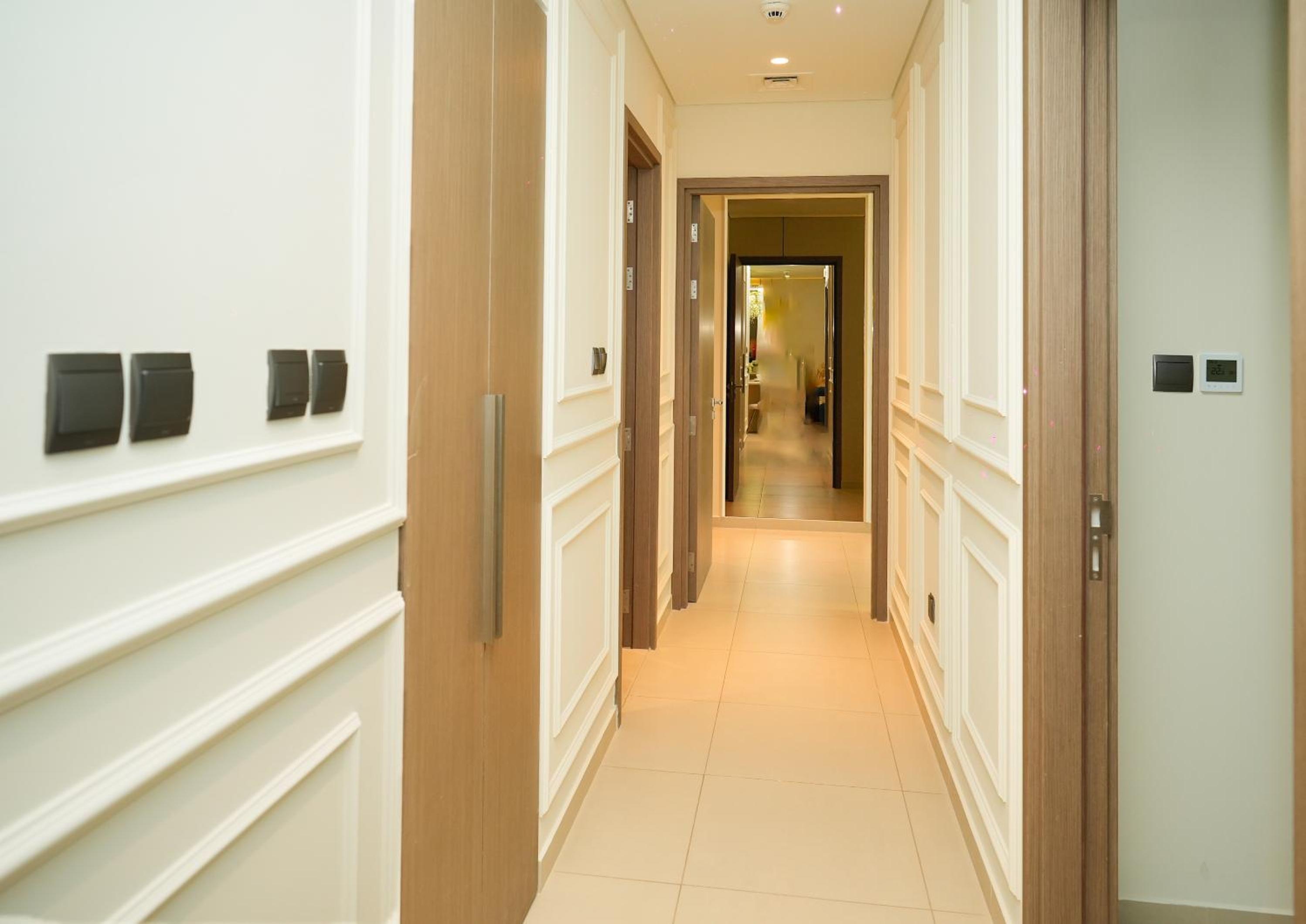 Iconic Burj Khalifa, Fountain Views, Luxury 2BR