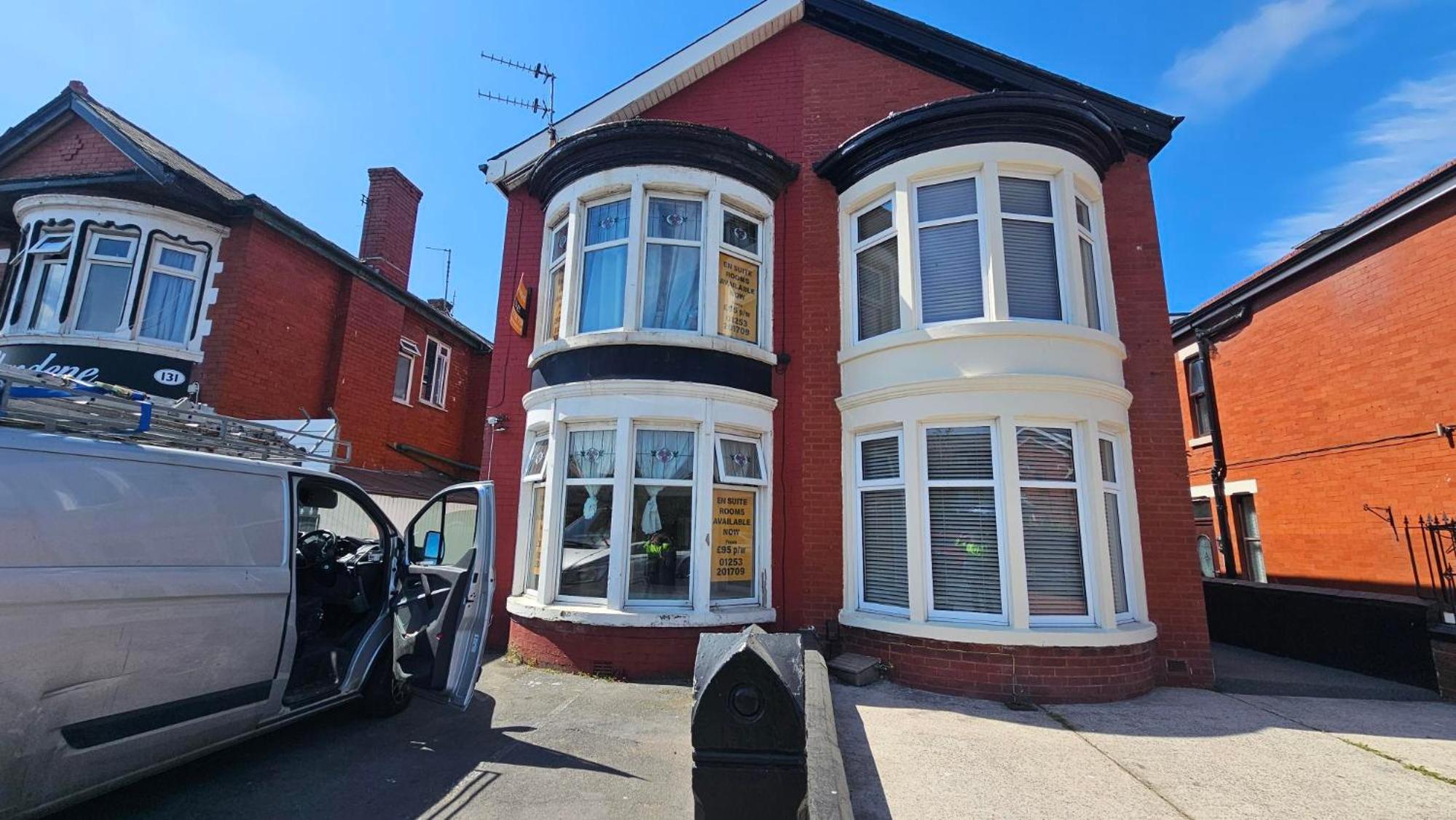 Park Road Guest House - Room To Rent On Park Road in Blackpool FY1 4ET