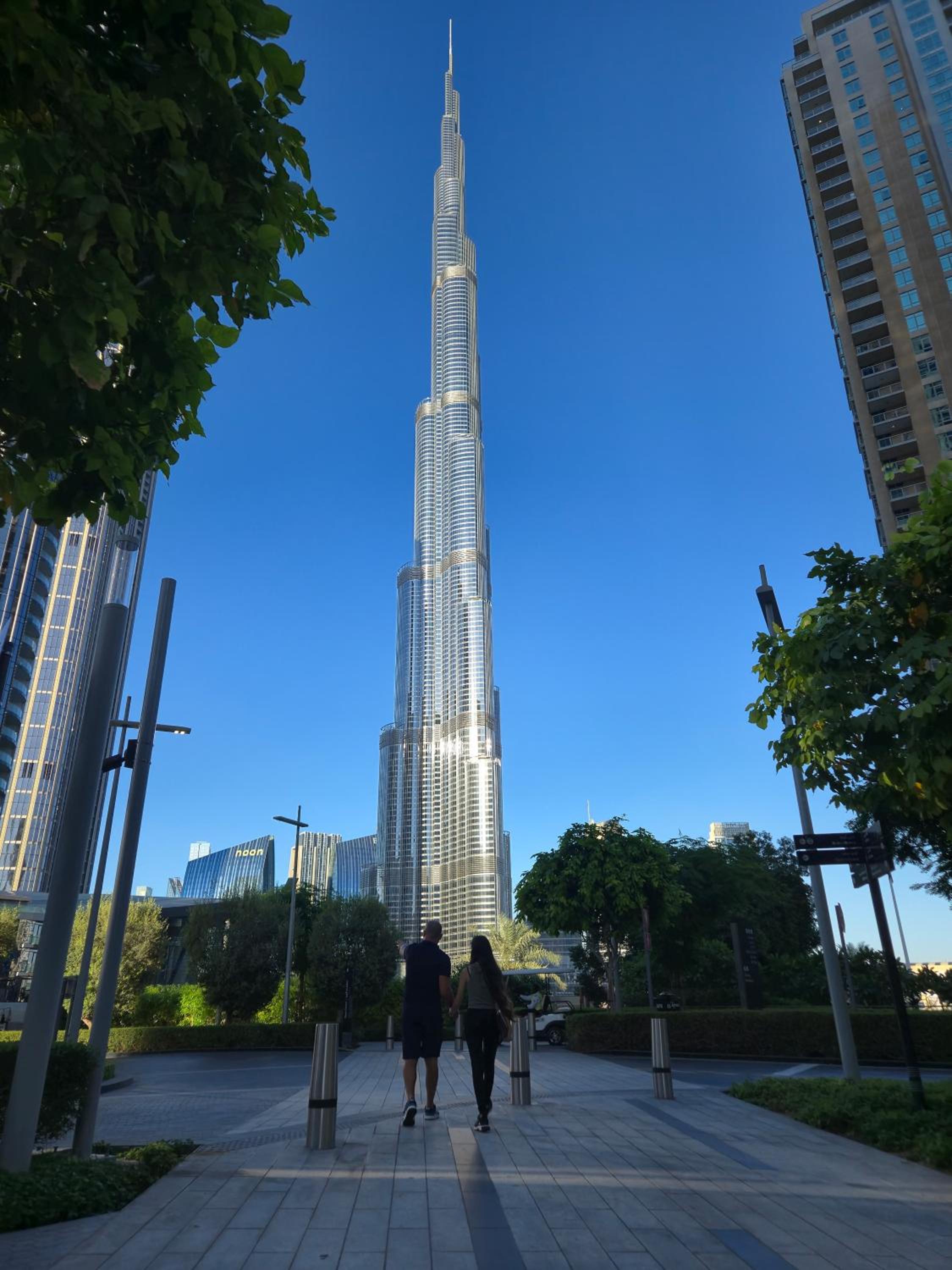 Iconic Burj Khalifa, Fountain Views, Luxury 2BR