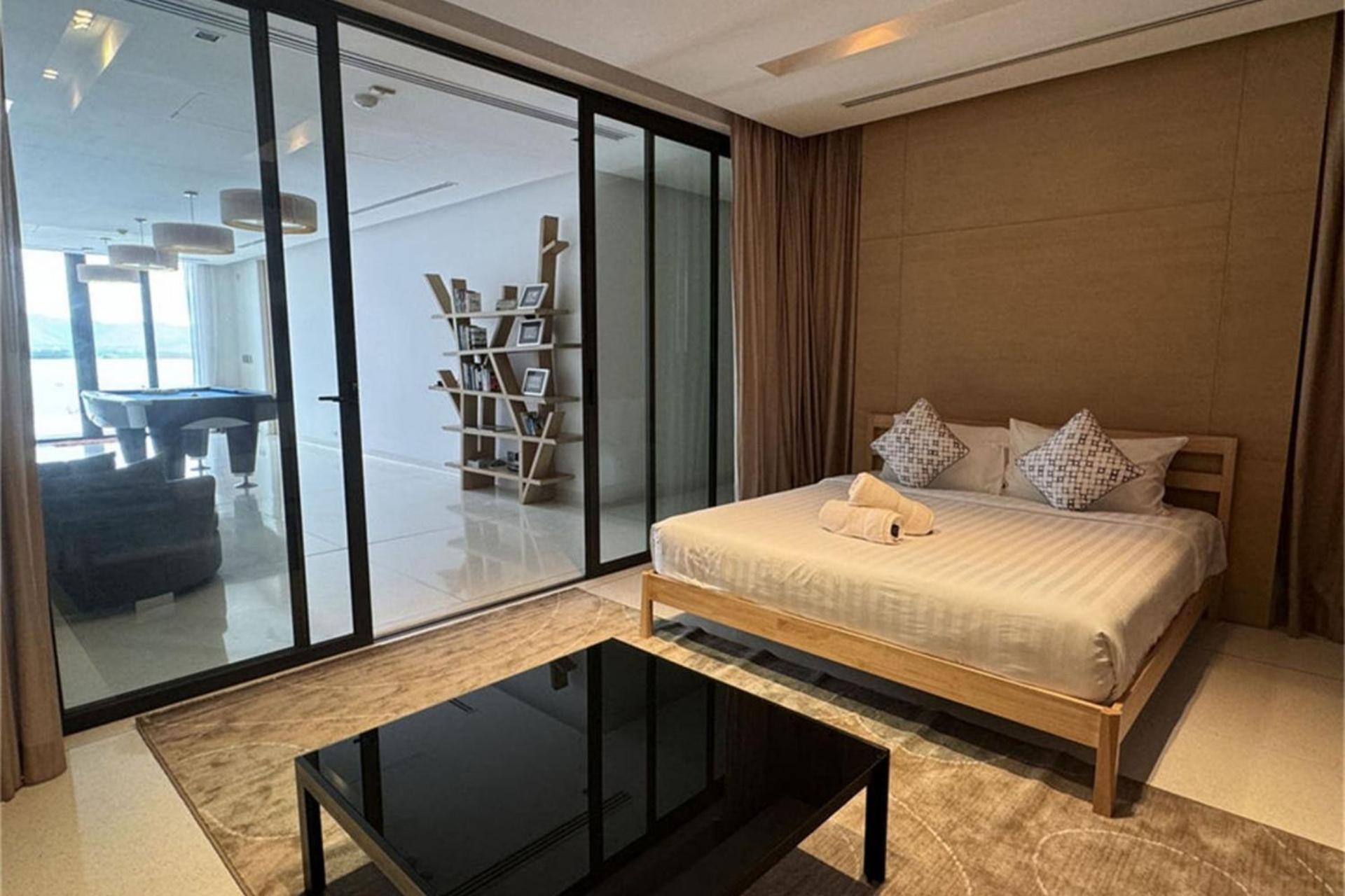 Villa Elegance Luxury Ocean View Pool Villa with Breakfas & Daily Maid Service