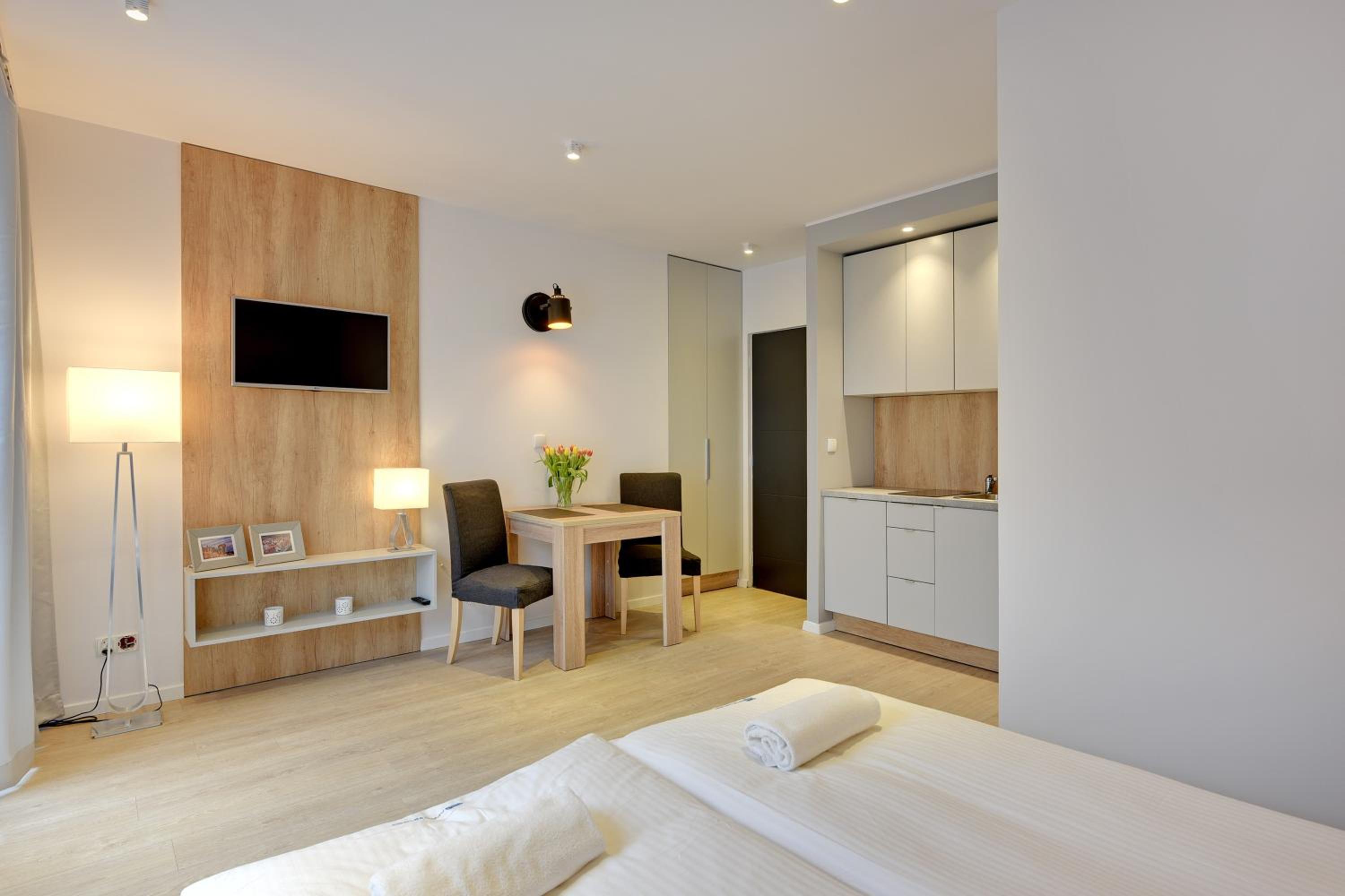 Flatbook - City Center Apartments Studio