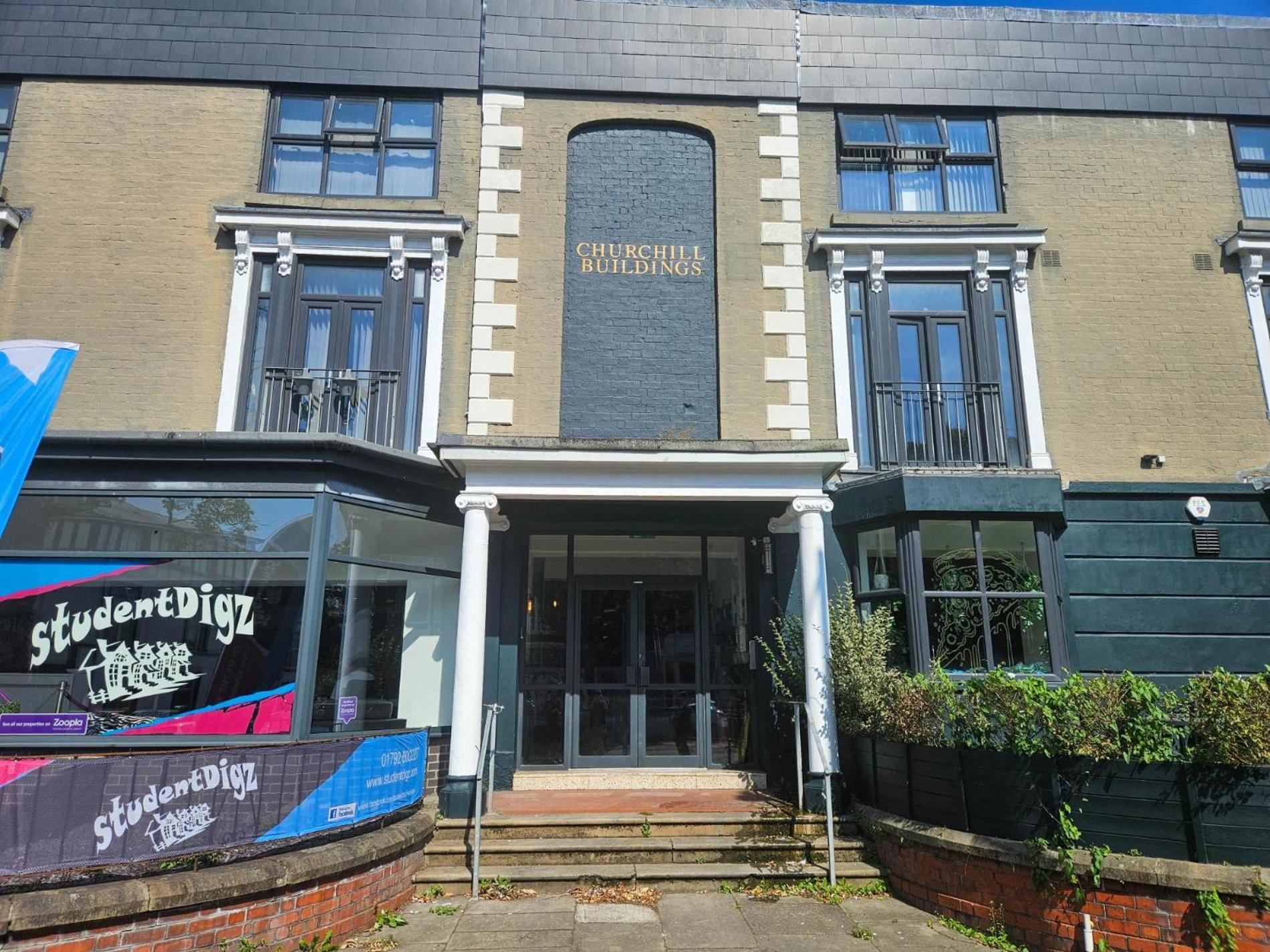 Churchill Studio - 1 Bedroom Studio - Uplands