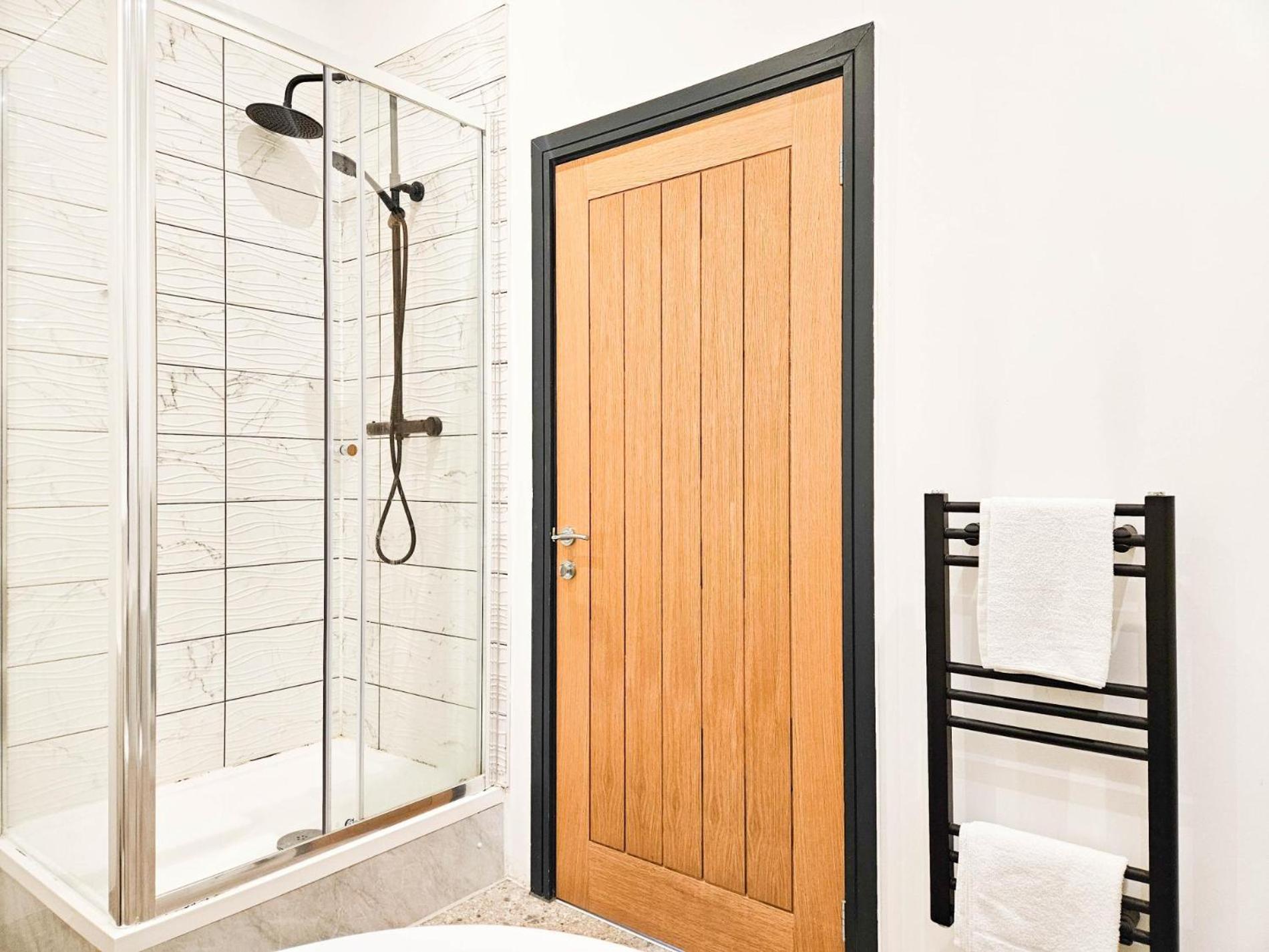 5 Kings Buildings Apartment - Studio - Swansea