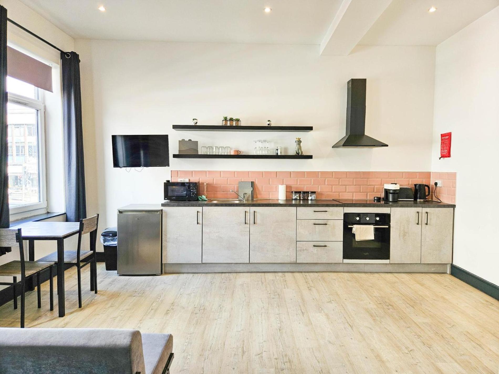 5 Kings Buildings Apartment - Studio - Swansea