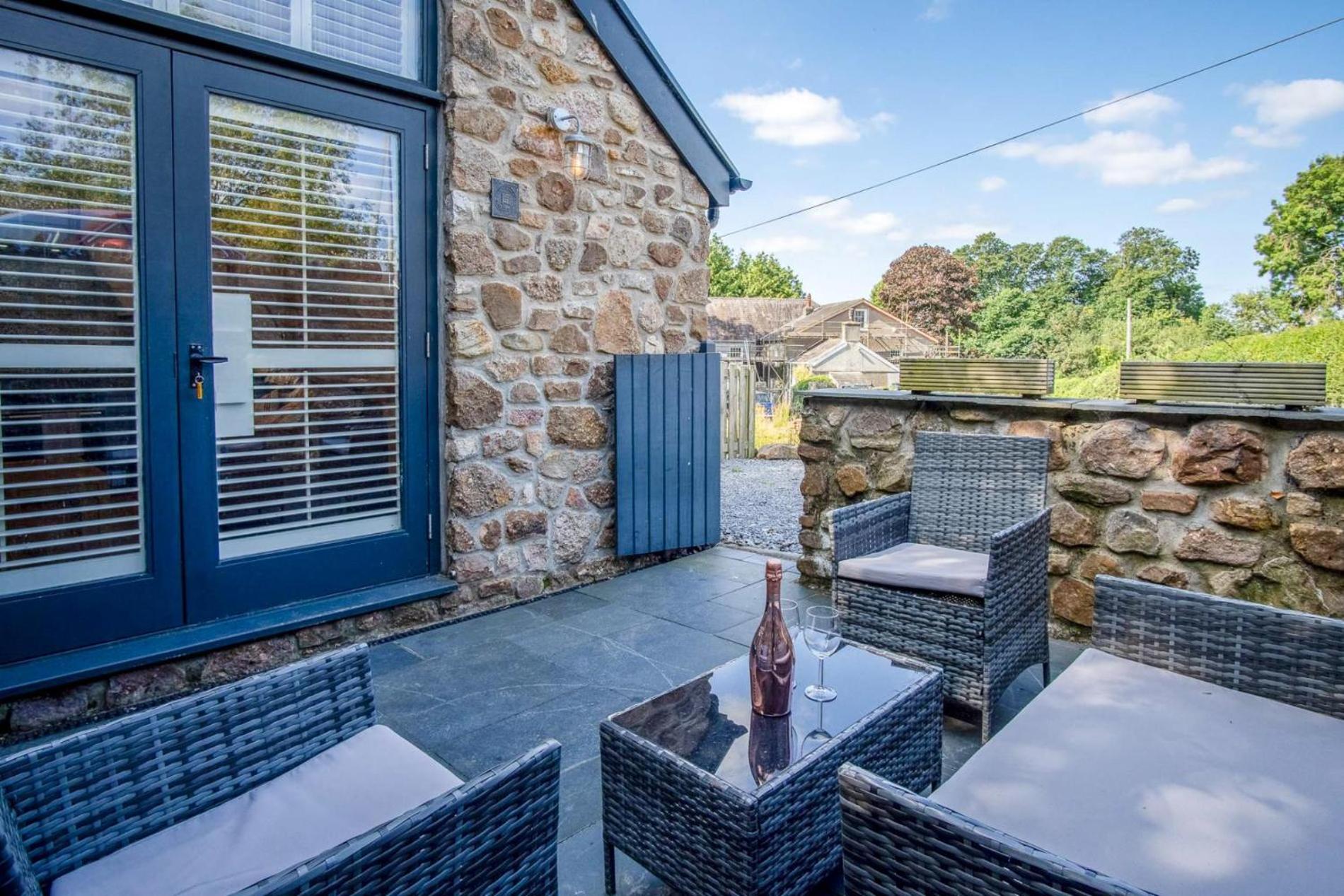 The Old Smithy - 2 Bedroom Cottage - Reynoldston