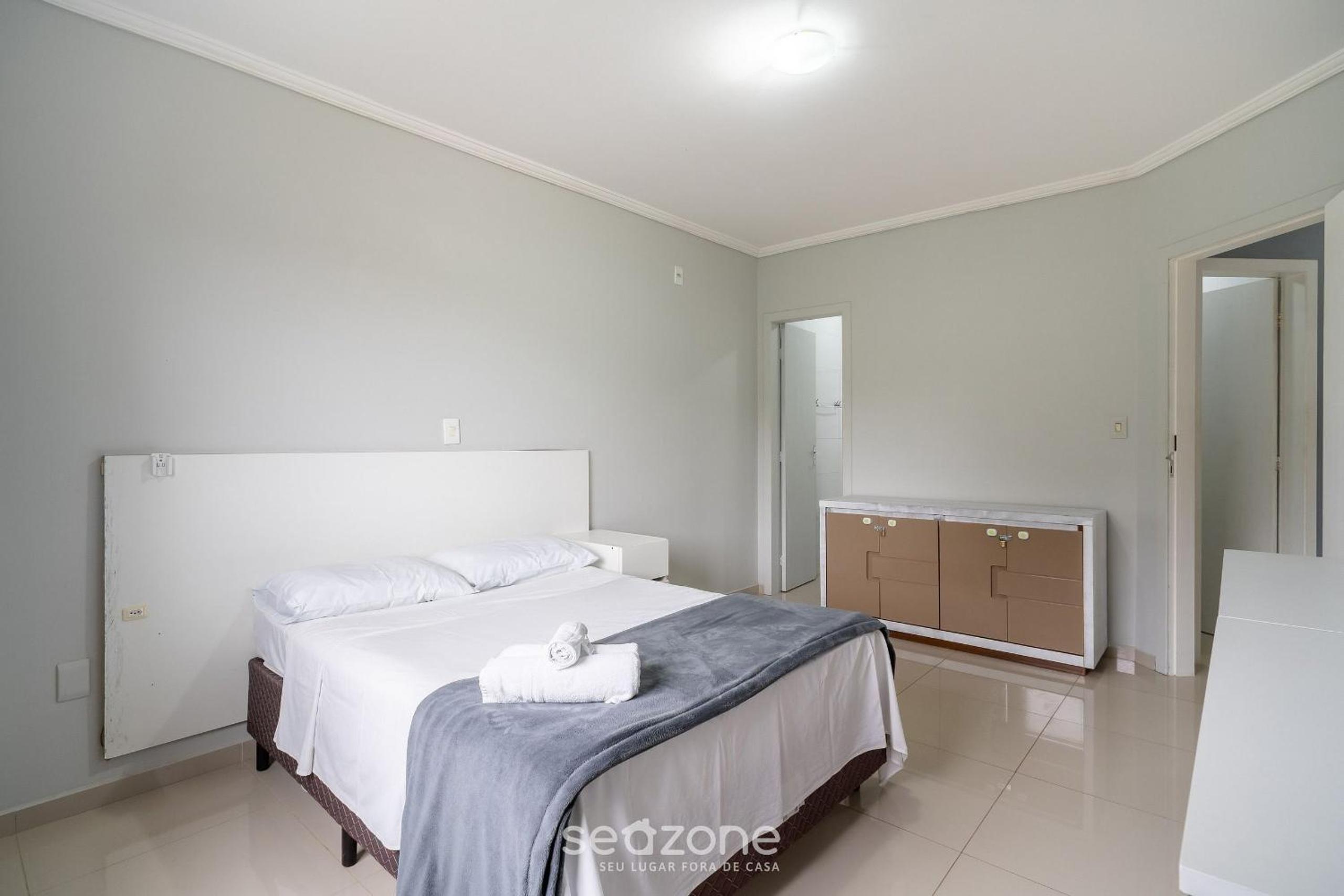 Apartment w/ Barbecue 850m from the Beach ACL0303