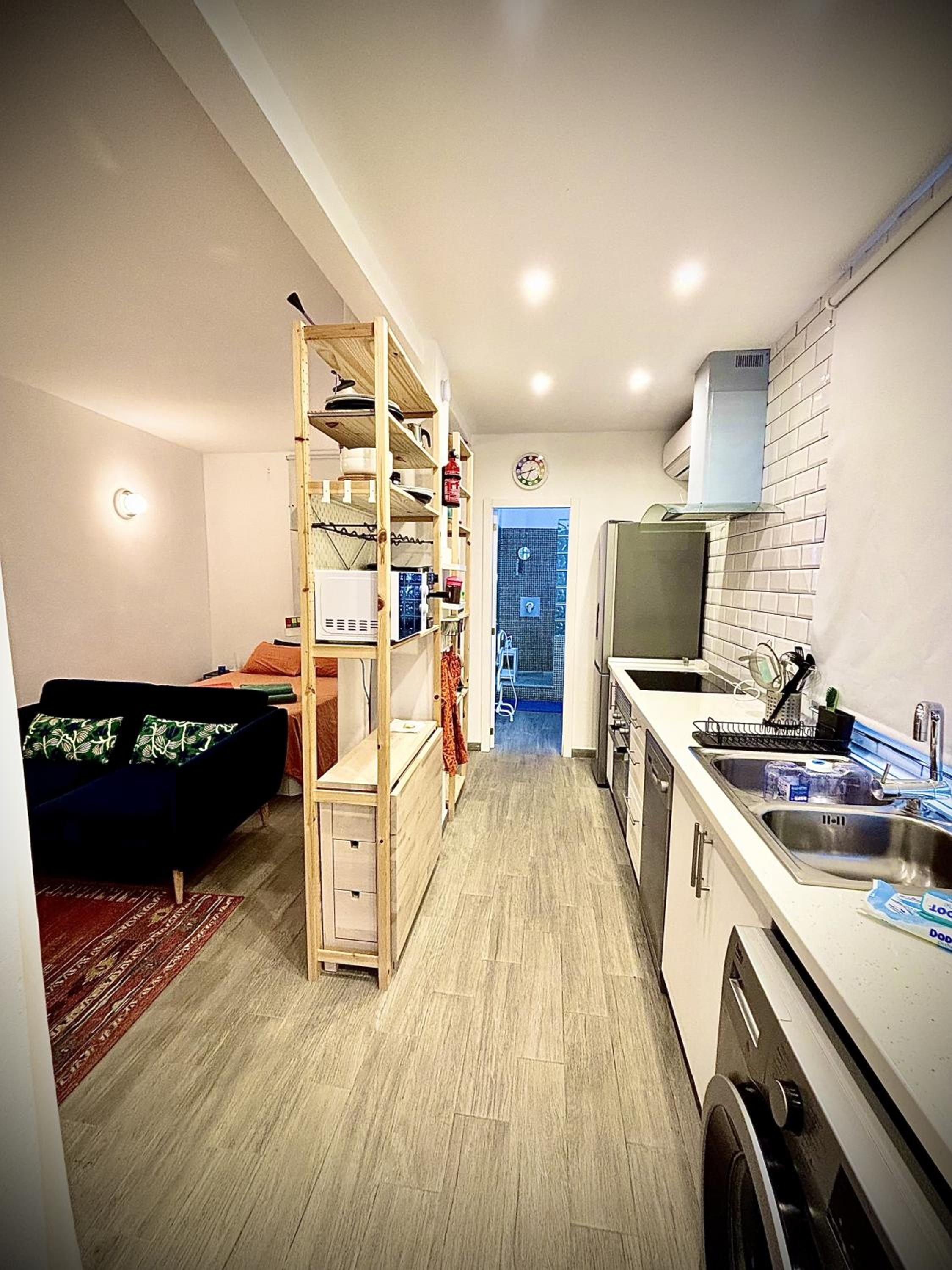 Estudio con terraza en La Línea Centro_ Studio103