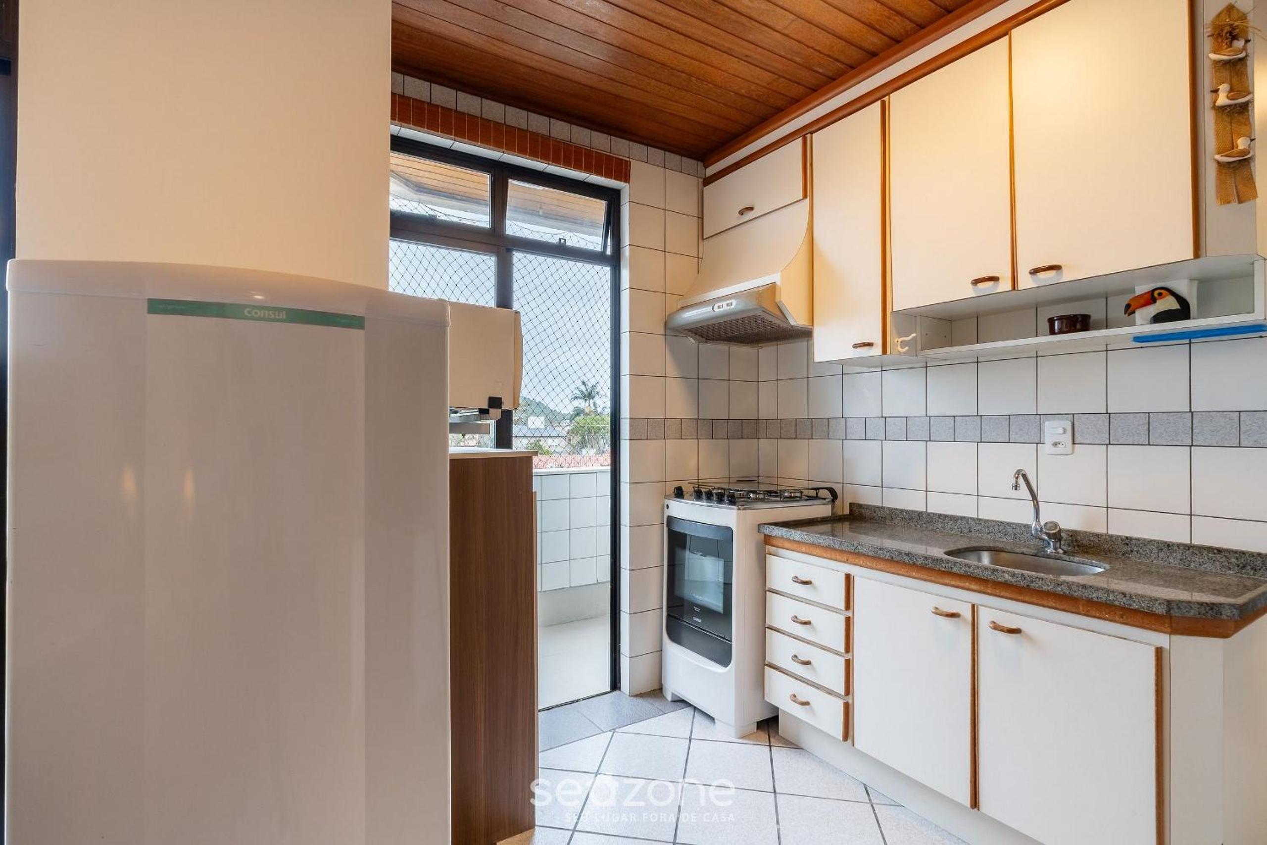 Apt w/ pool & BBQ 150m from the sea - CND0204