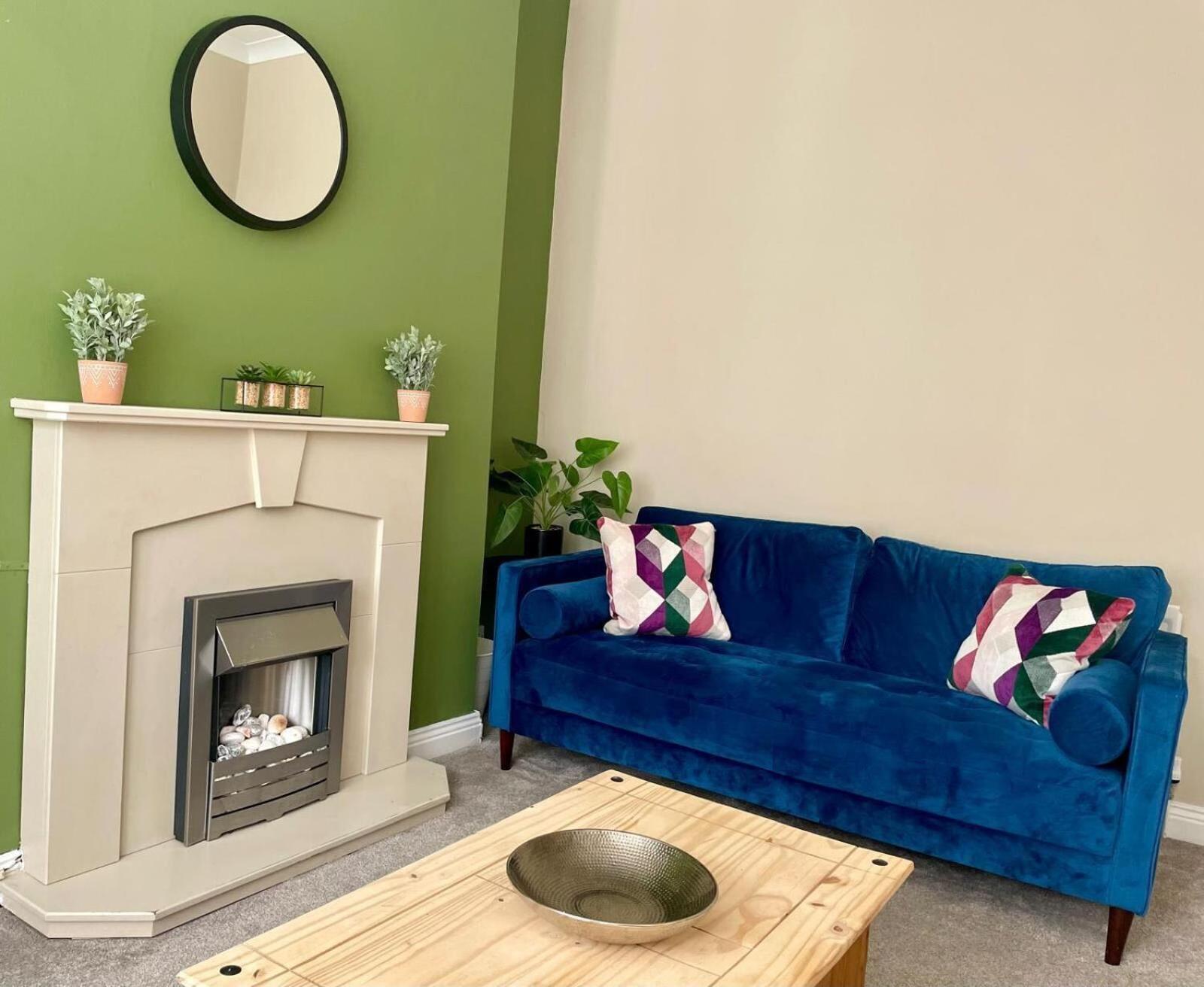 3-Bed Home Close to City Centre, Stadium & Baltic
