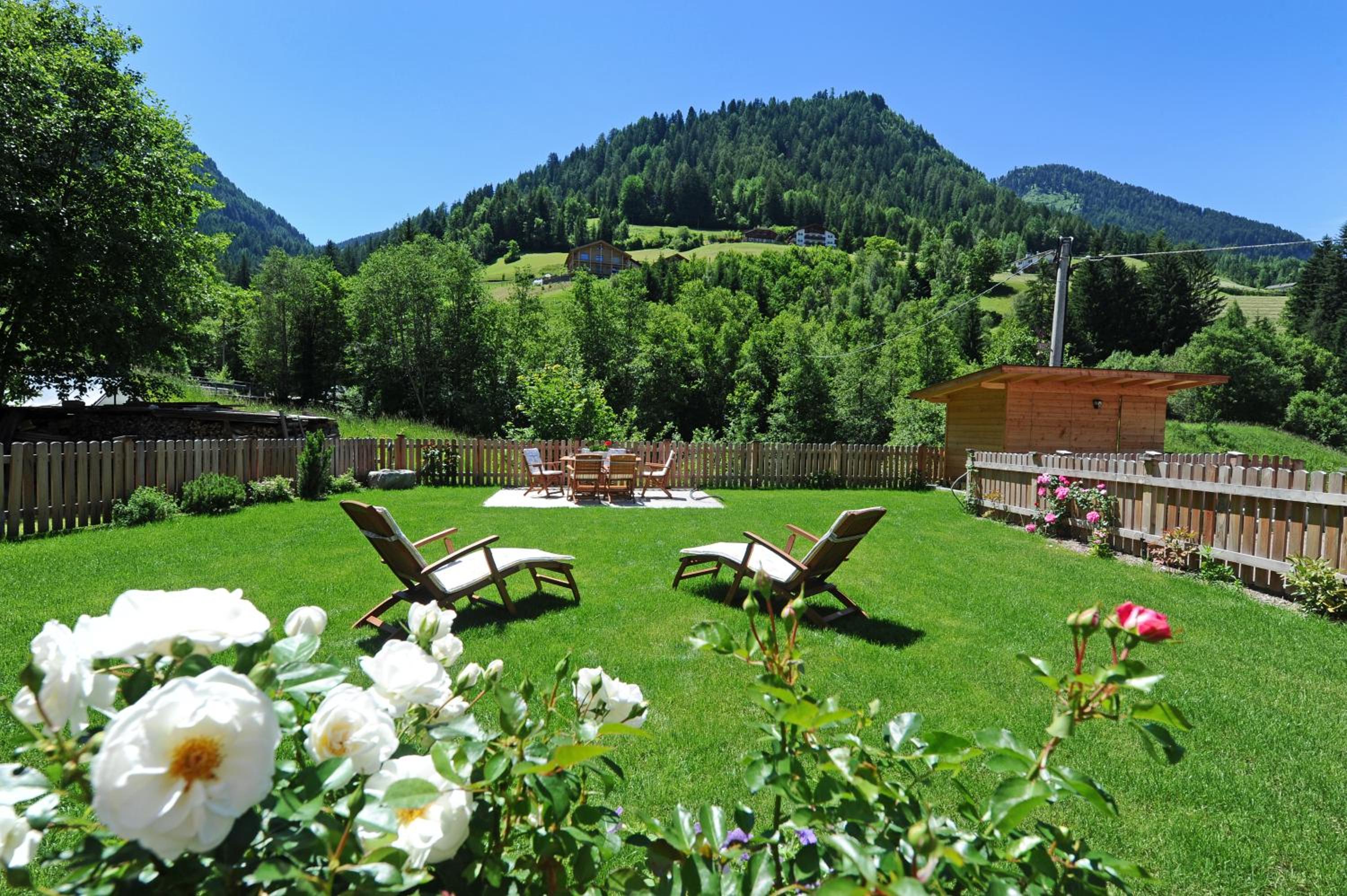 Apartments Cesa Leni