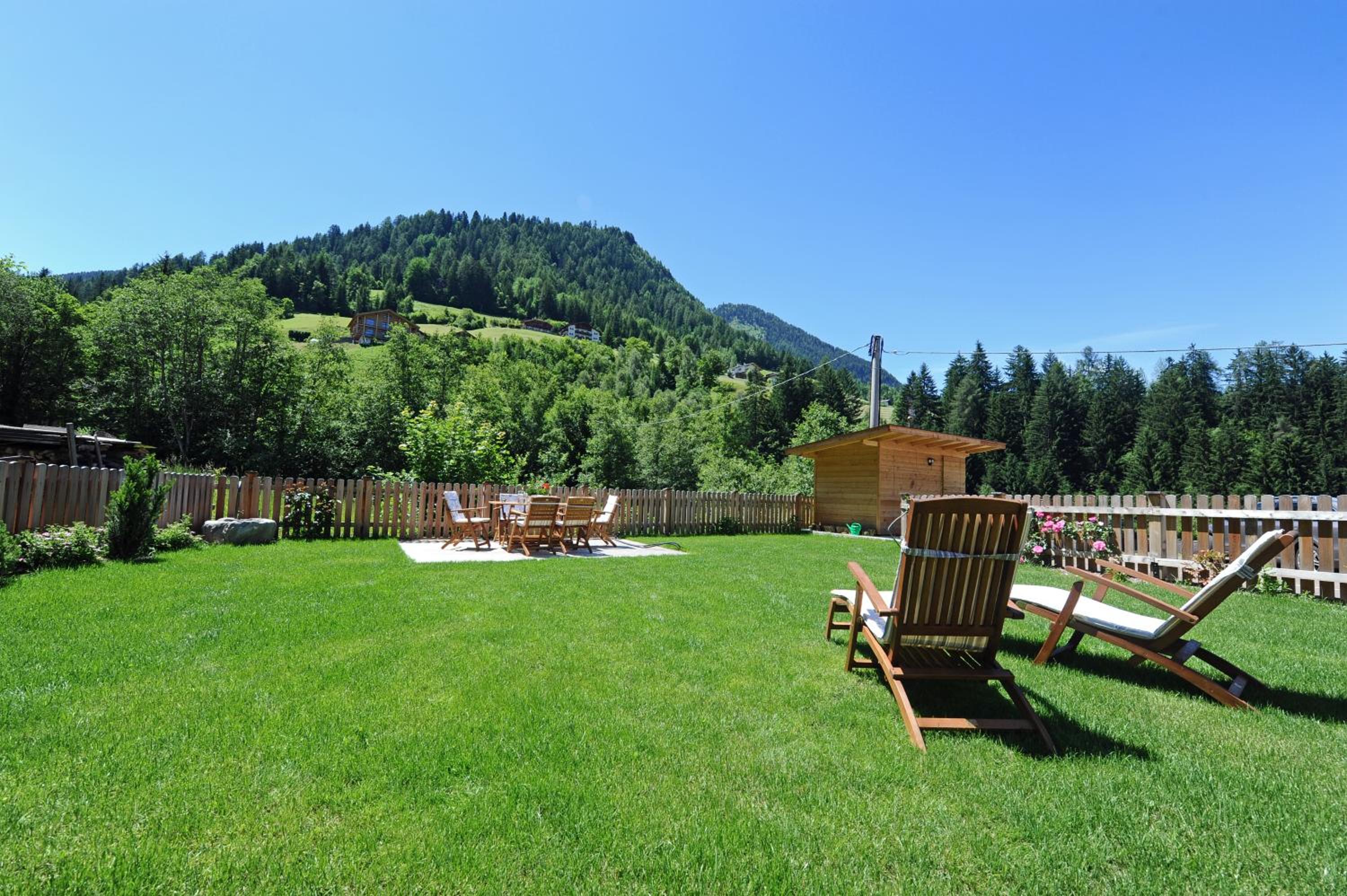 Apartments Cesa Leni