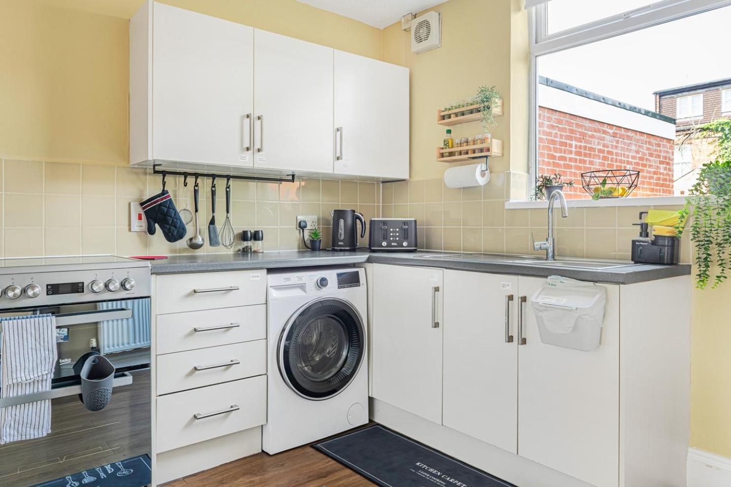 Rosewick Villa Ideal for Families n Professionals
