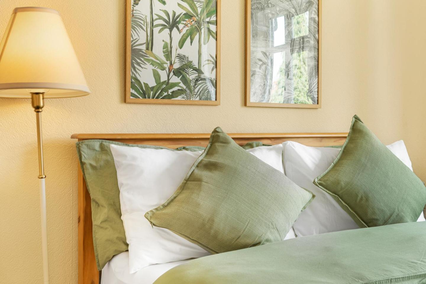 Rosewick Villa Ideal for Families n Professionals