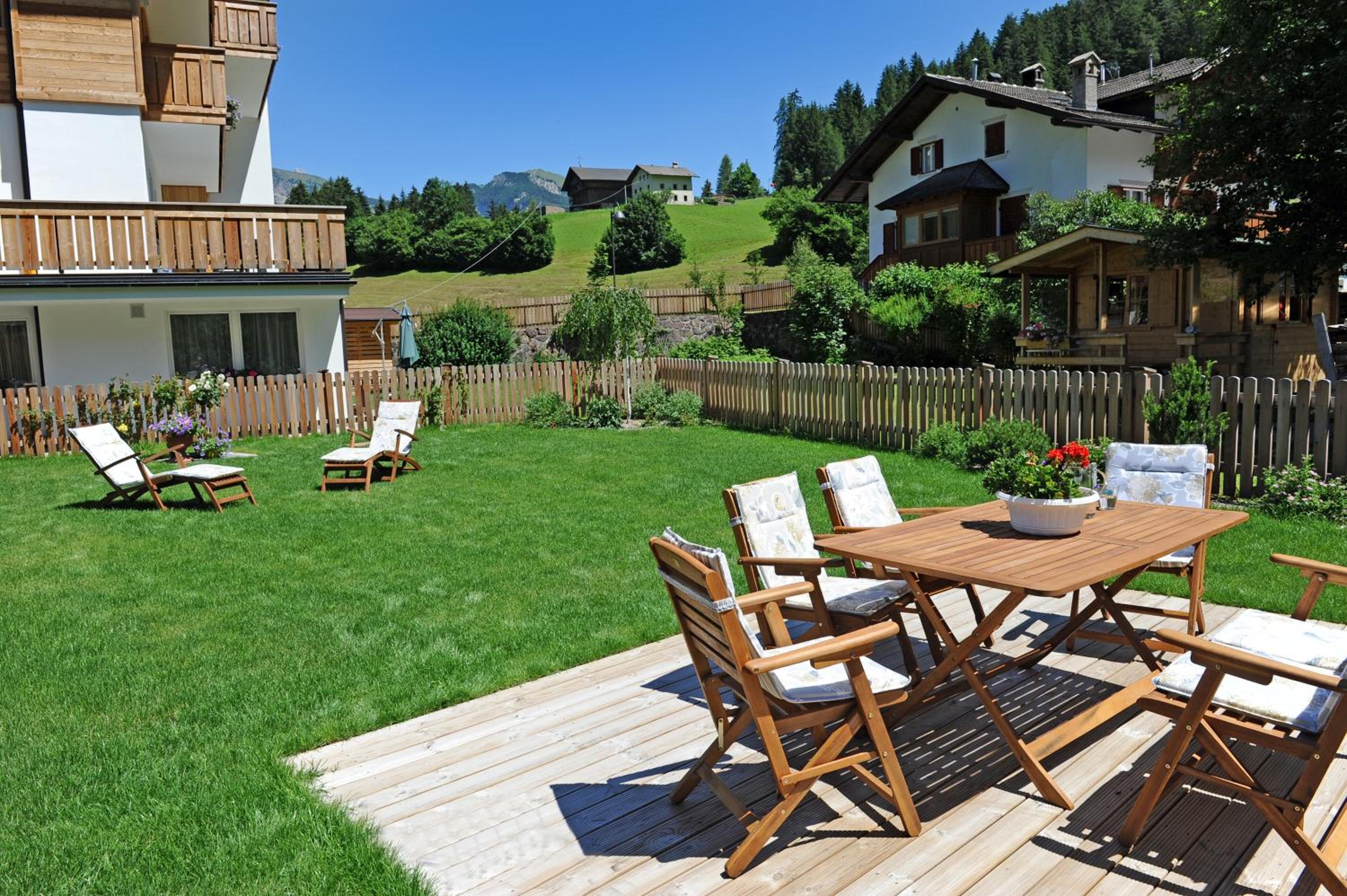 Apartments Cesa Leni