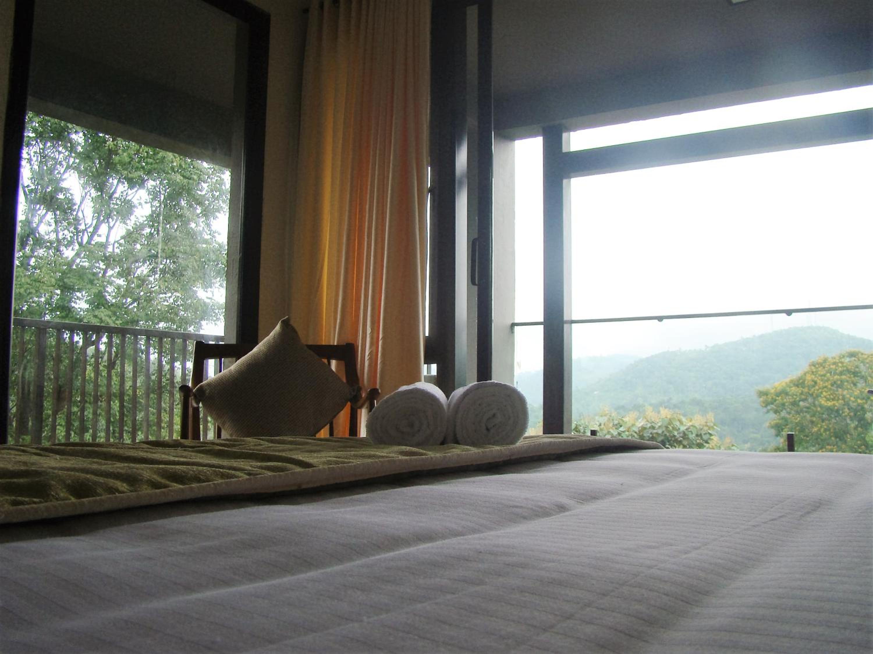 The Mountain Courtyard Thekkady