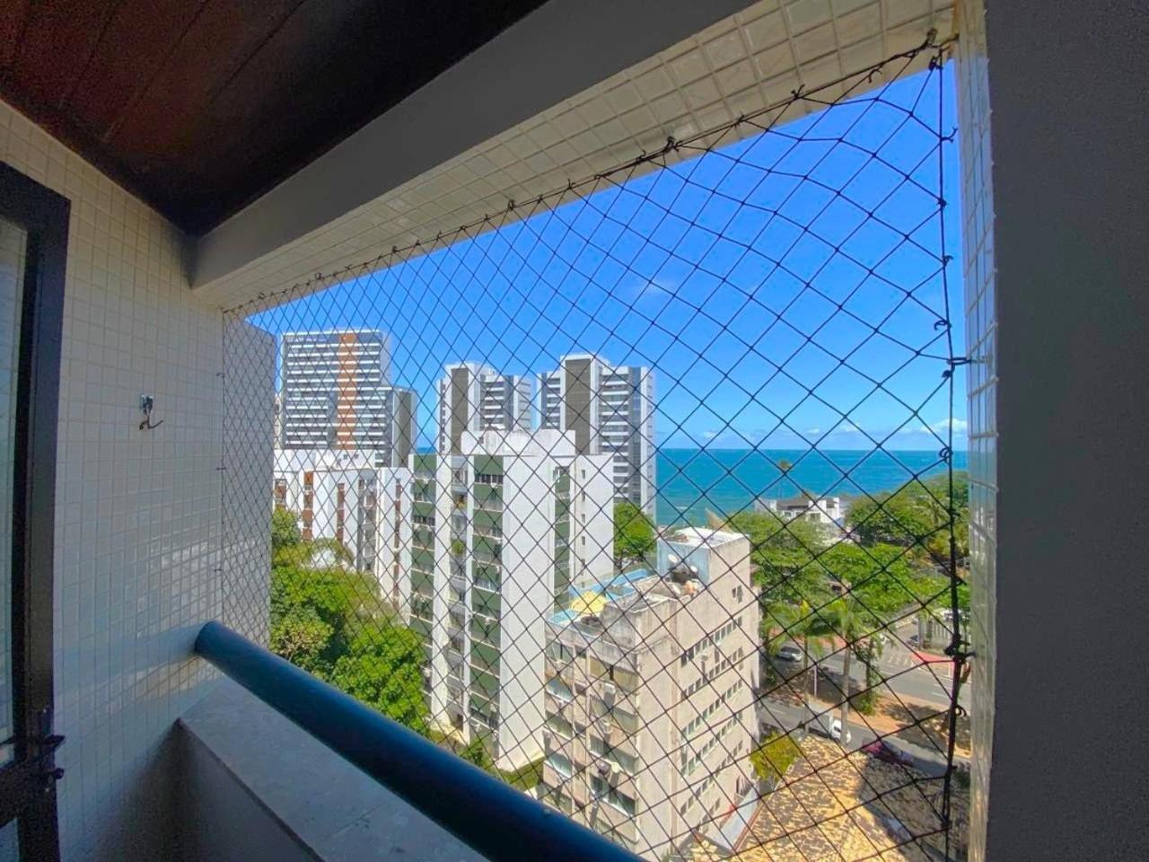 Apt with balcony in a condo with pool ACI0320