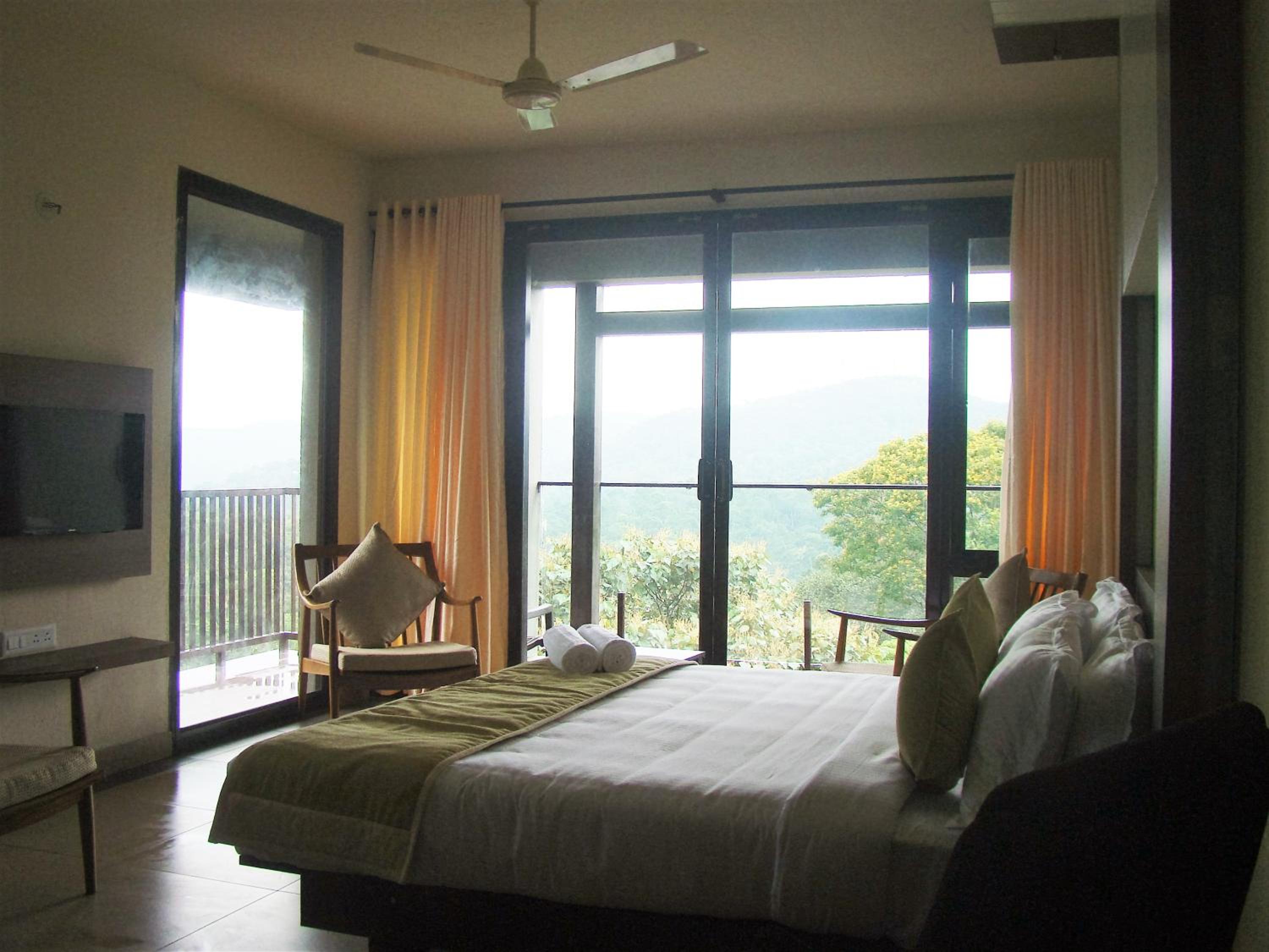 The Mountain Courtyard Thekkady