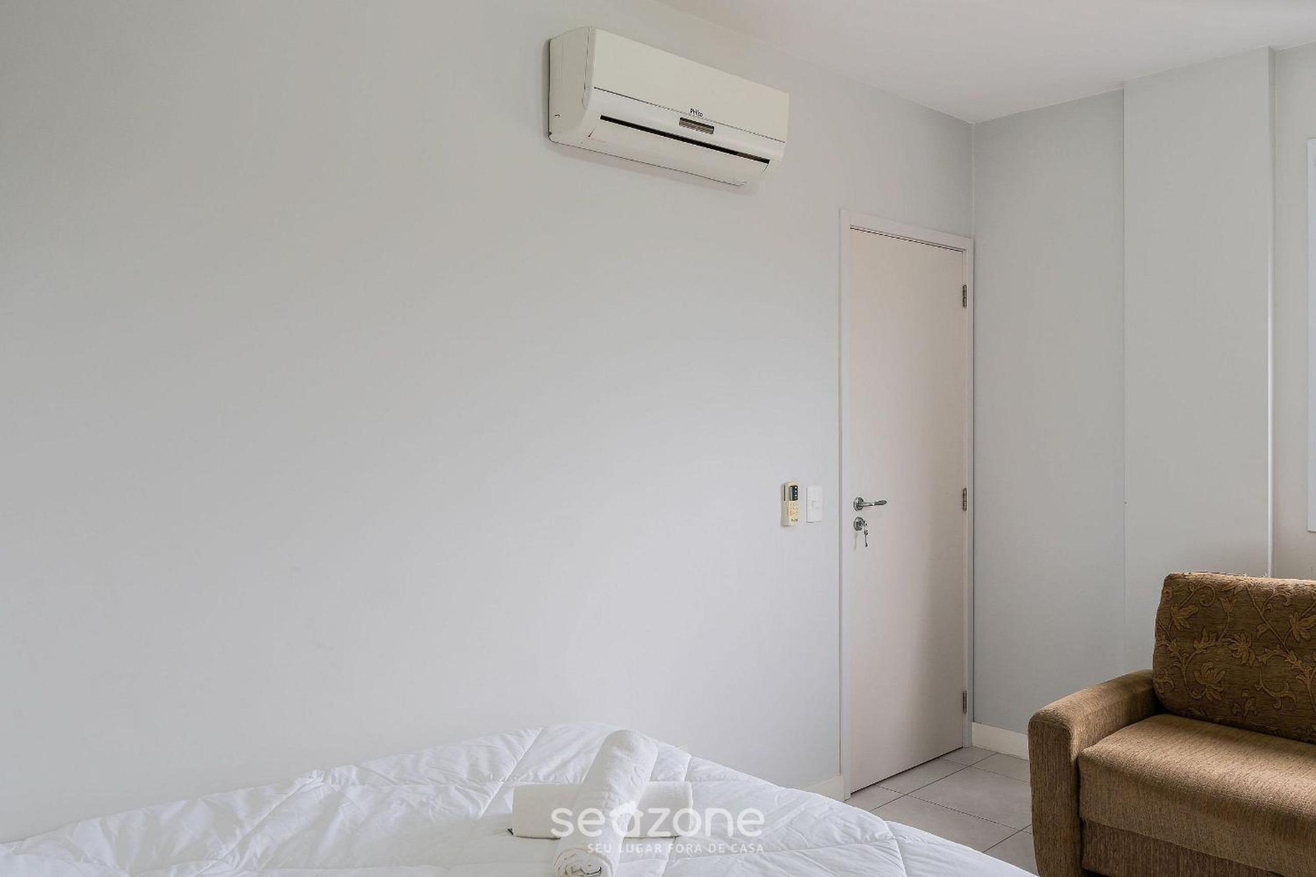Apt w/balcony and BBQ 500m from the beach RML605