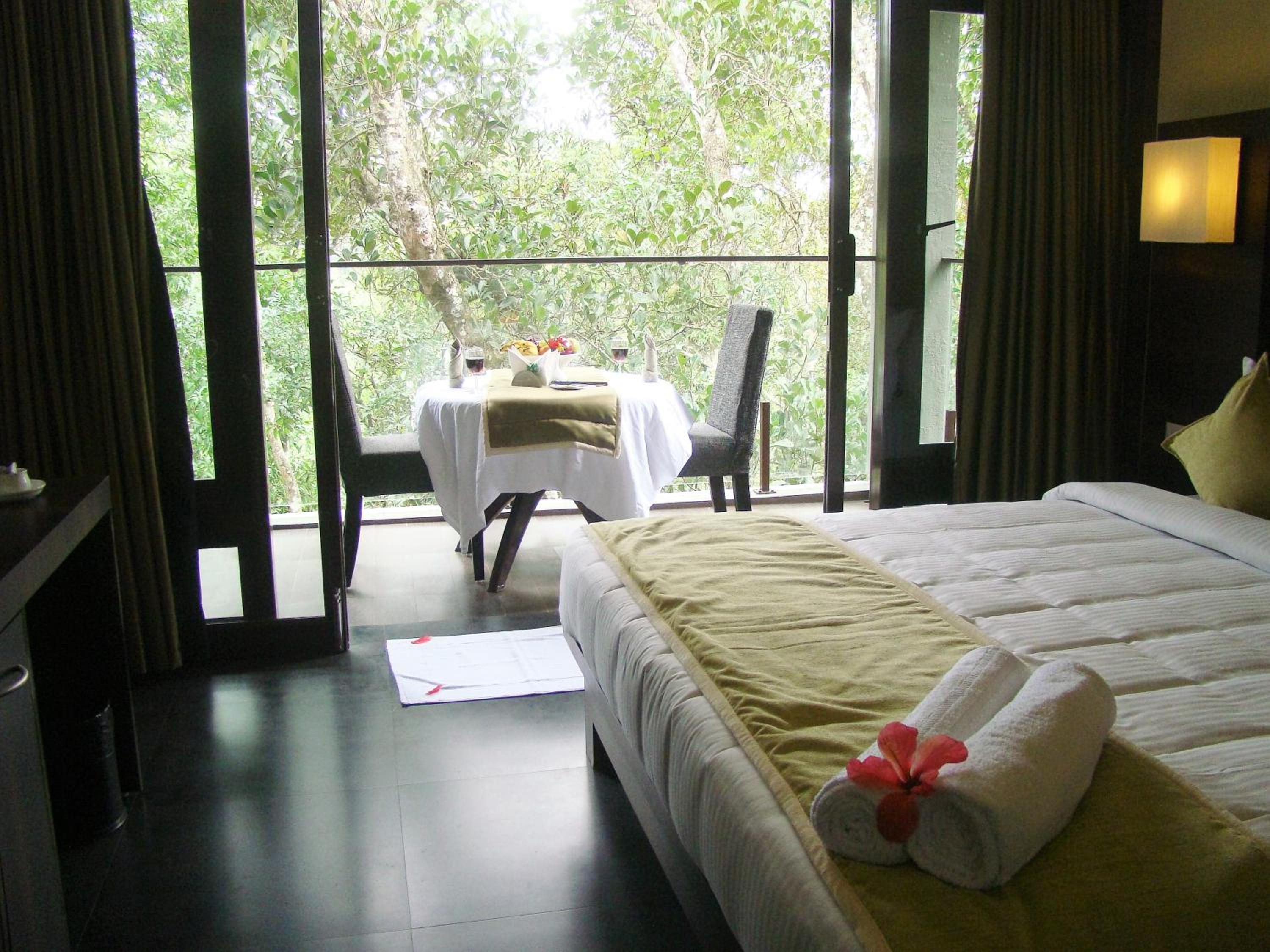 The Mountain Courtyard Thekkady