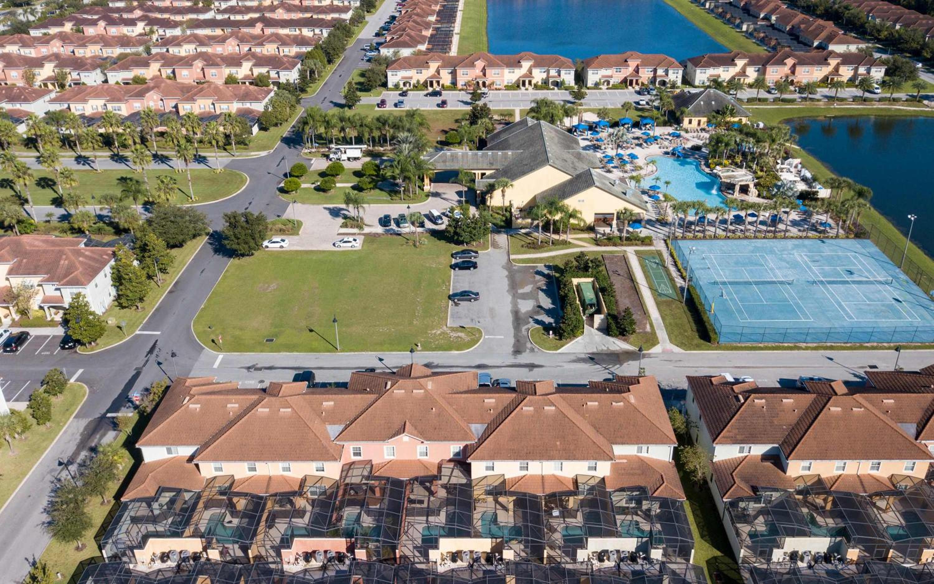 Themed 5Bd Paradise Palms Close to Disney w Pool 8951
